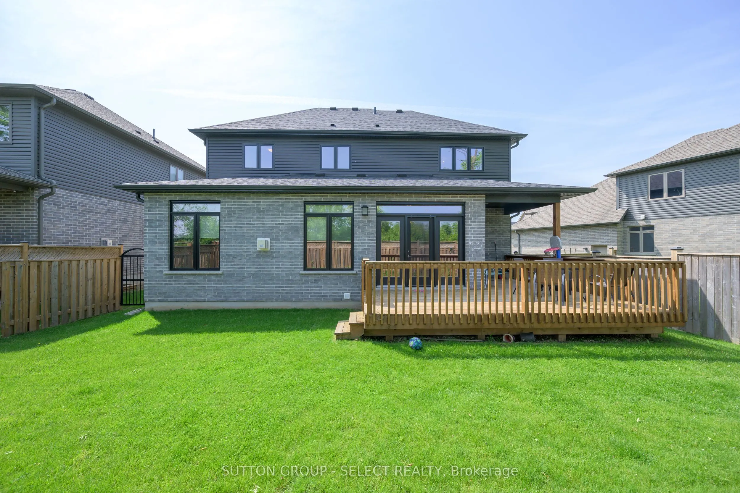 1061 Eagletrace Drive, #33