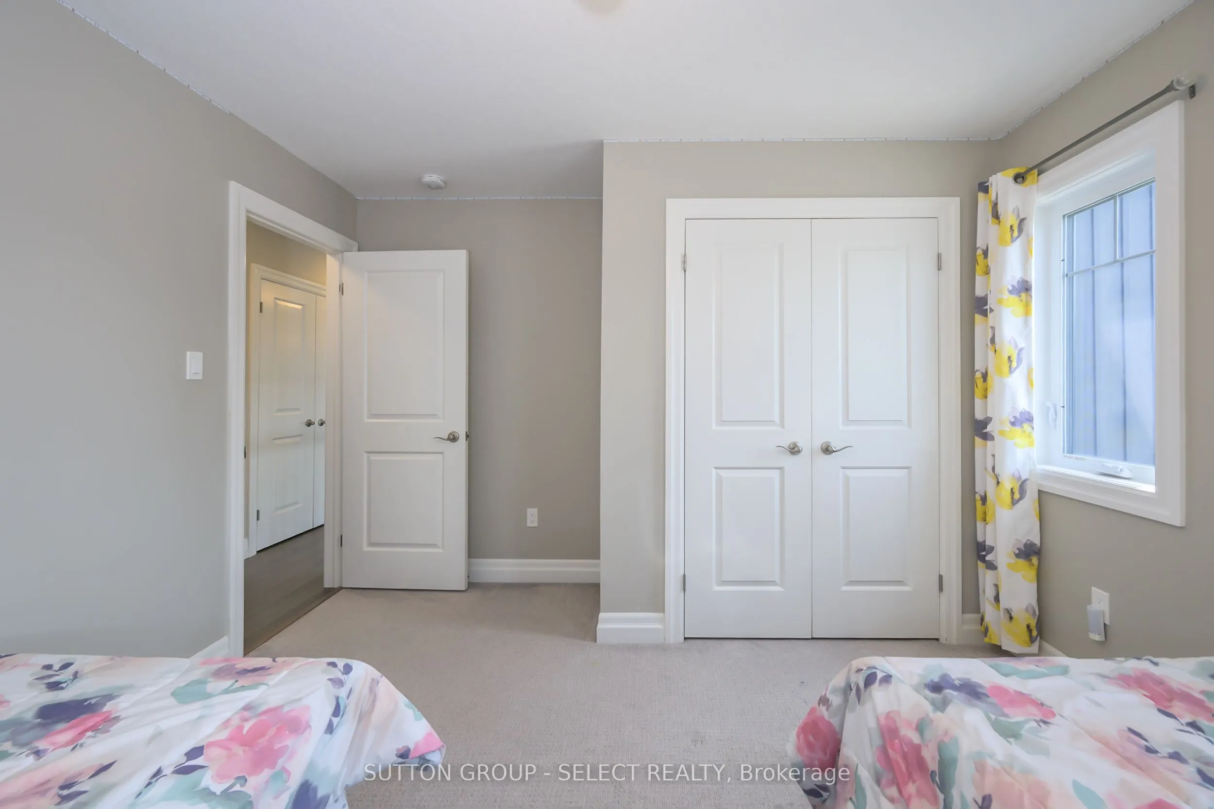 1061 Eagletrace Drive, #33