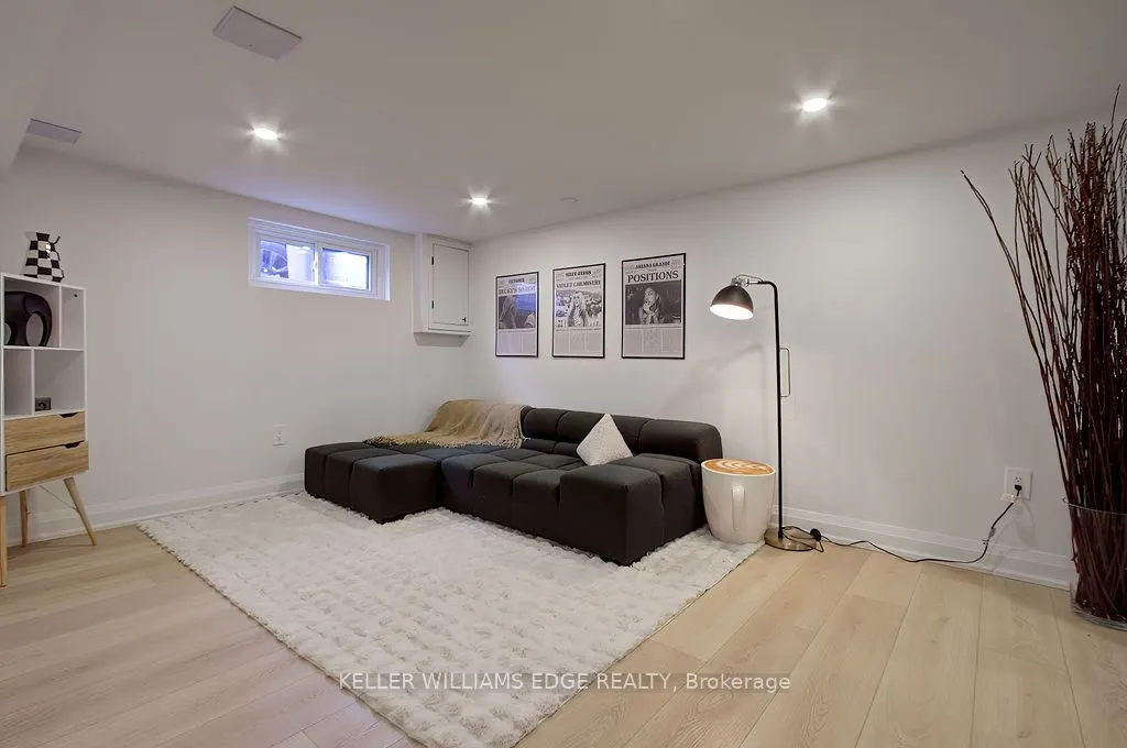 197 East 43rd Street