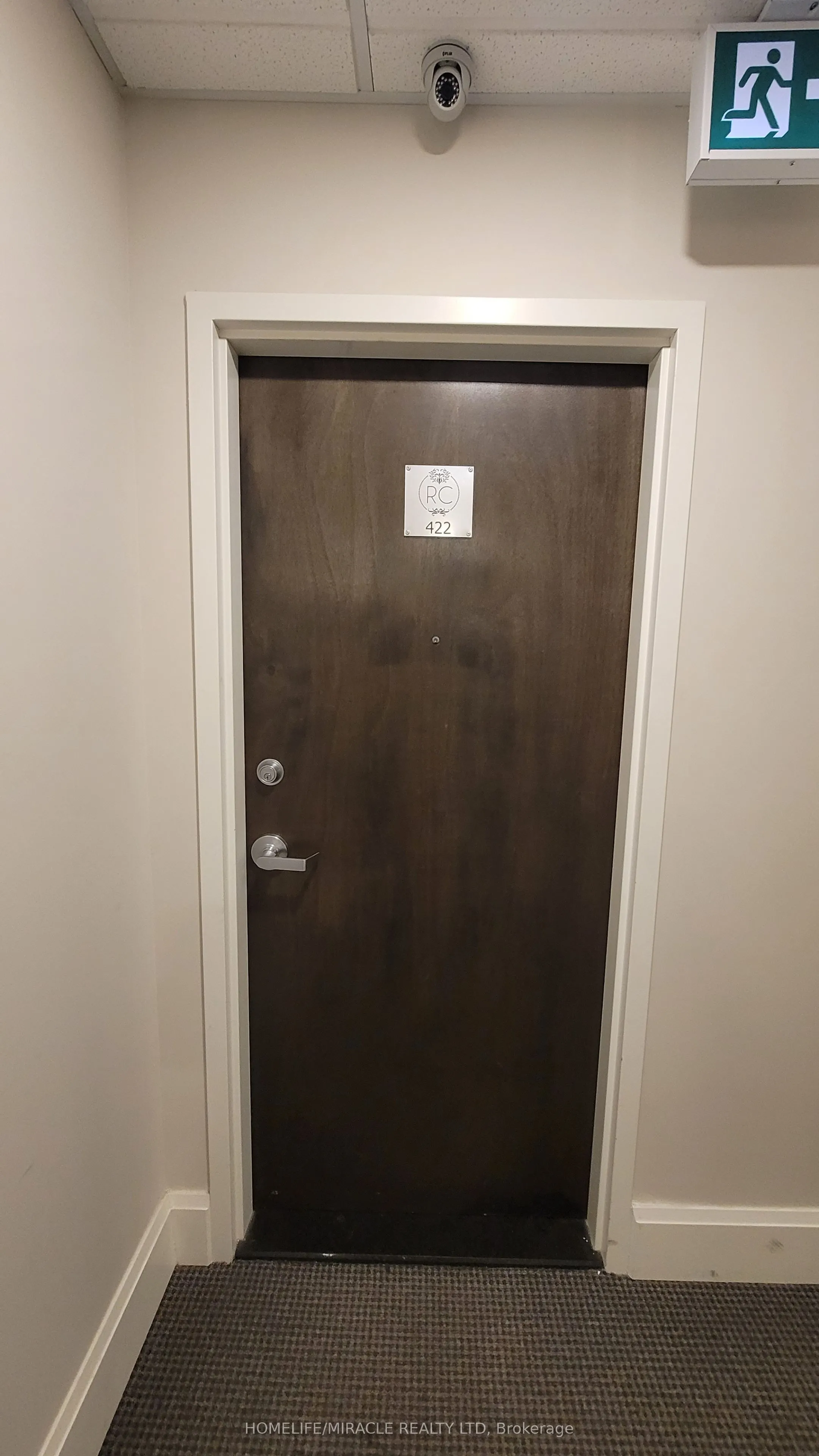118 king Street E, #422