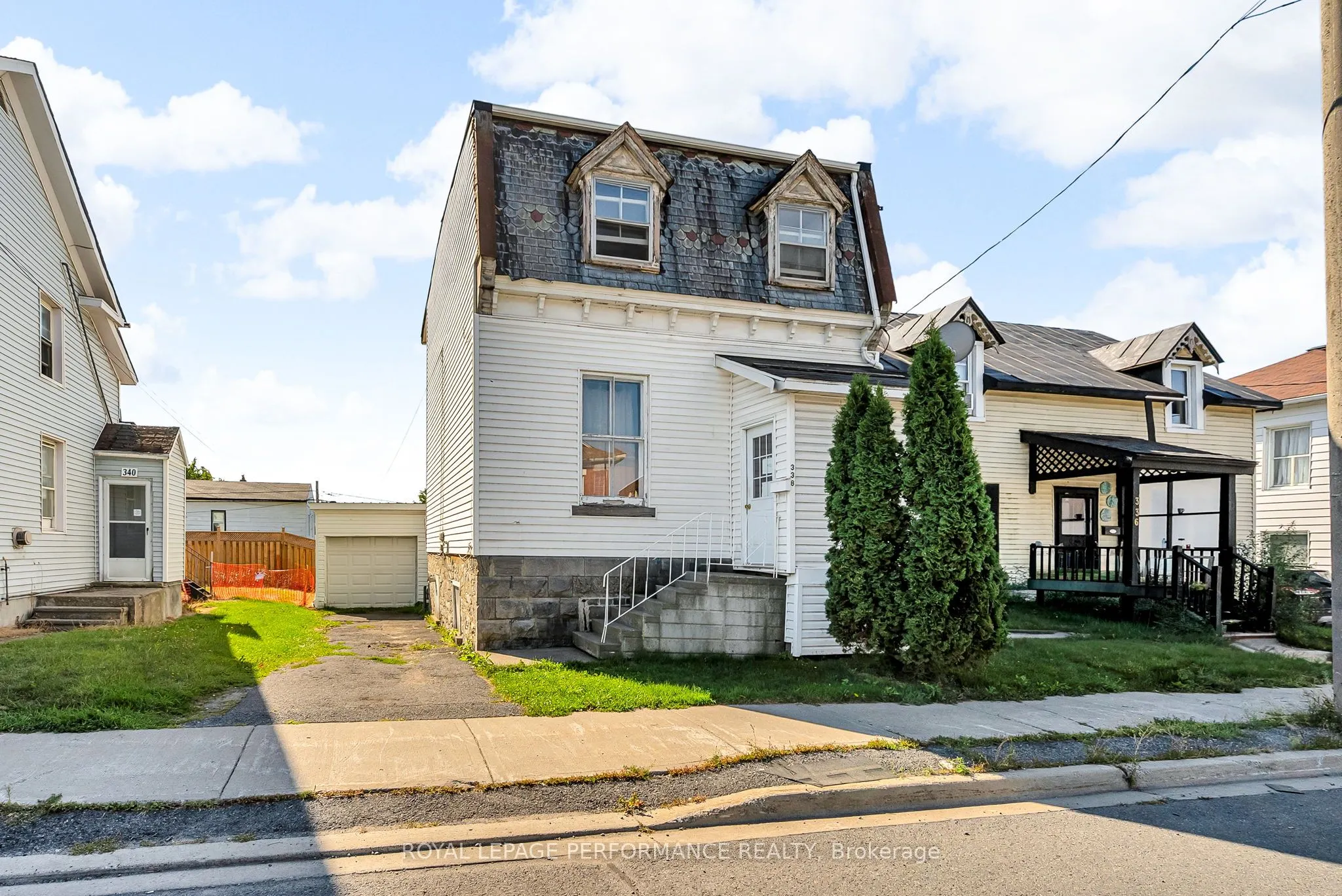338 Water Street E
