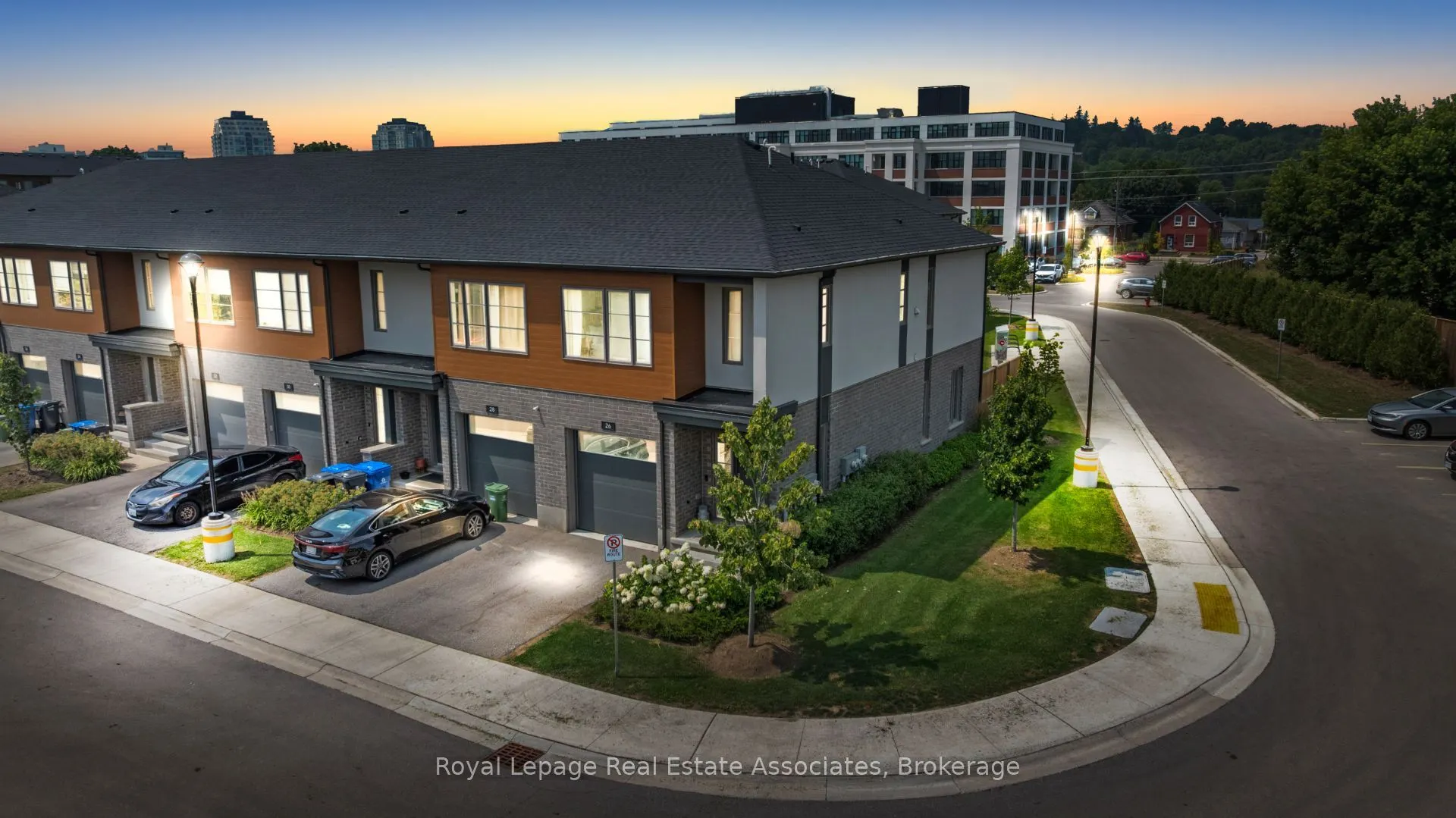26 Steele Crescent, #24