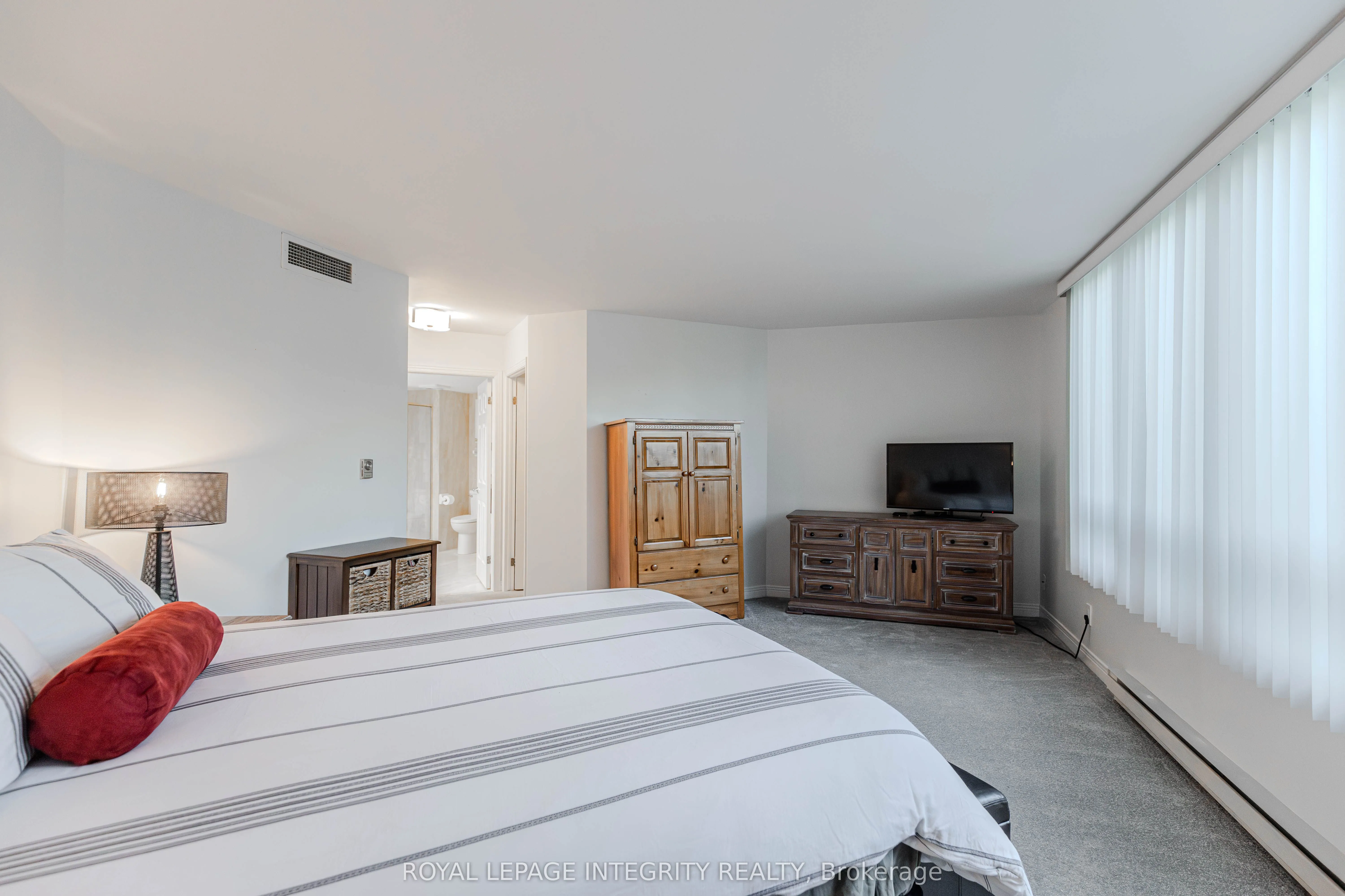 3099 Carling Avenue, #203