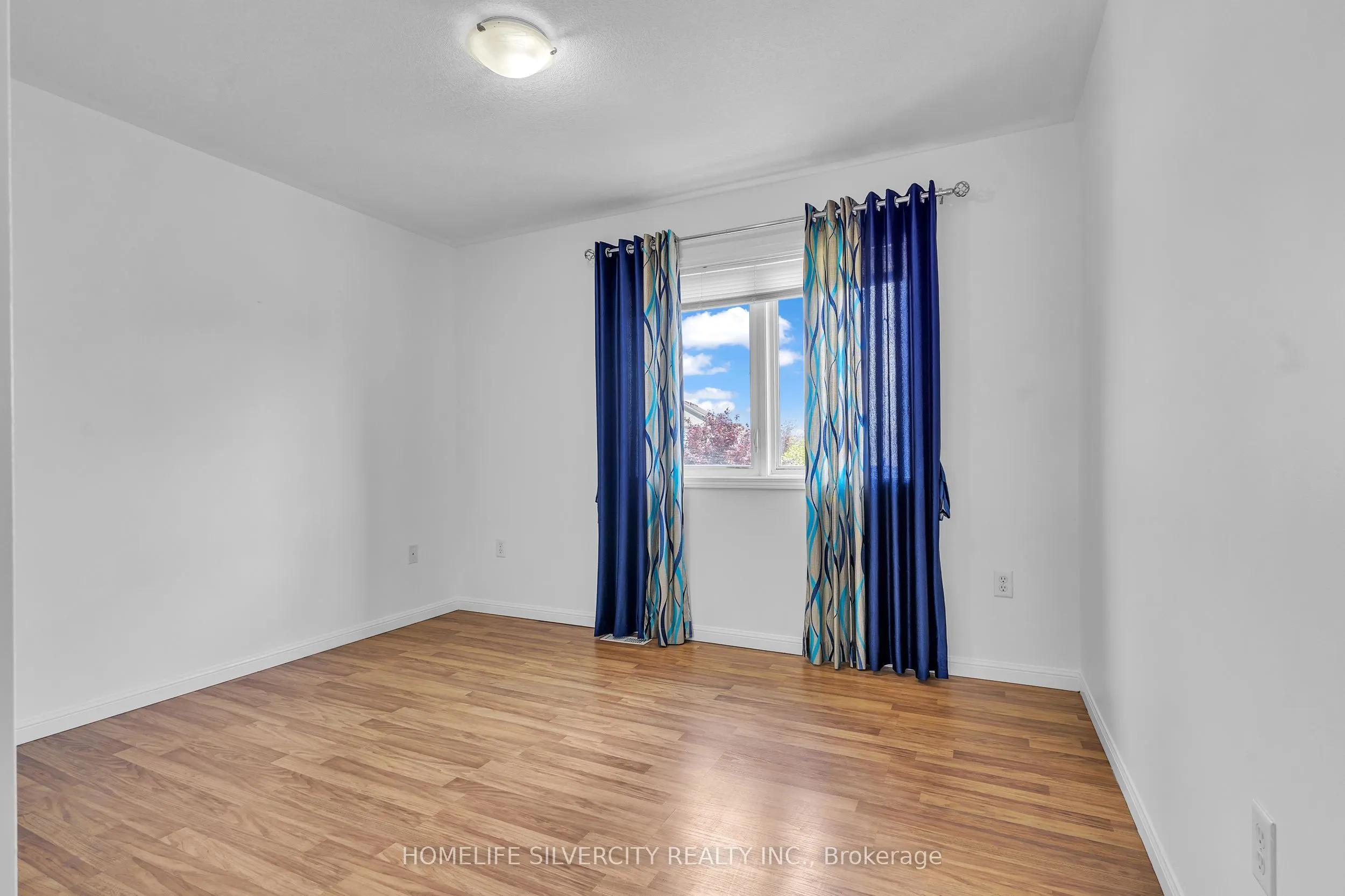 28 Silverthorne Drive