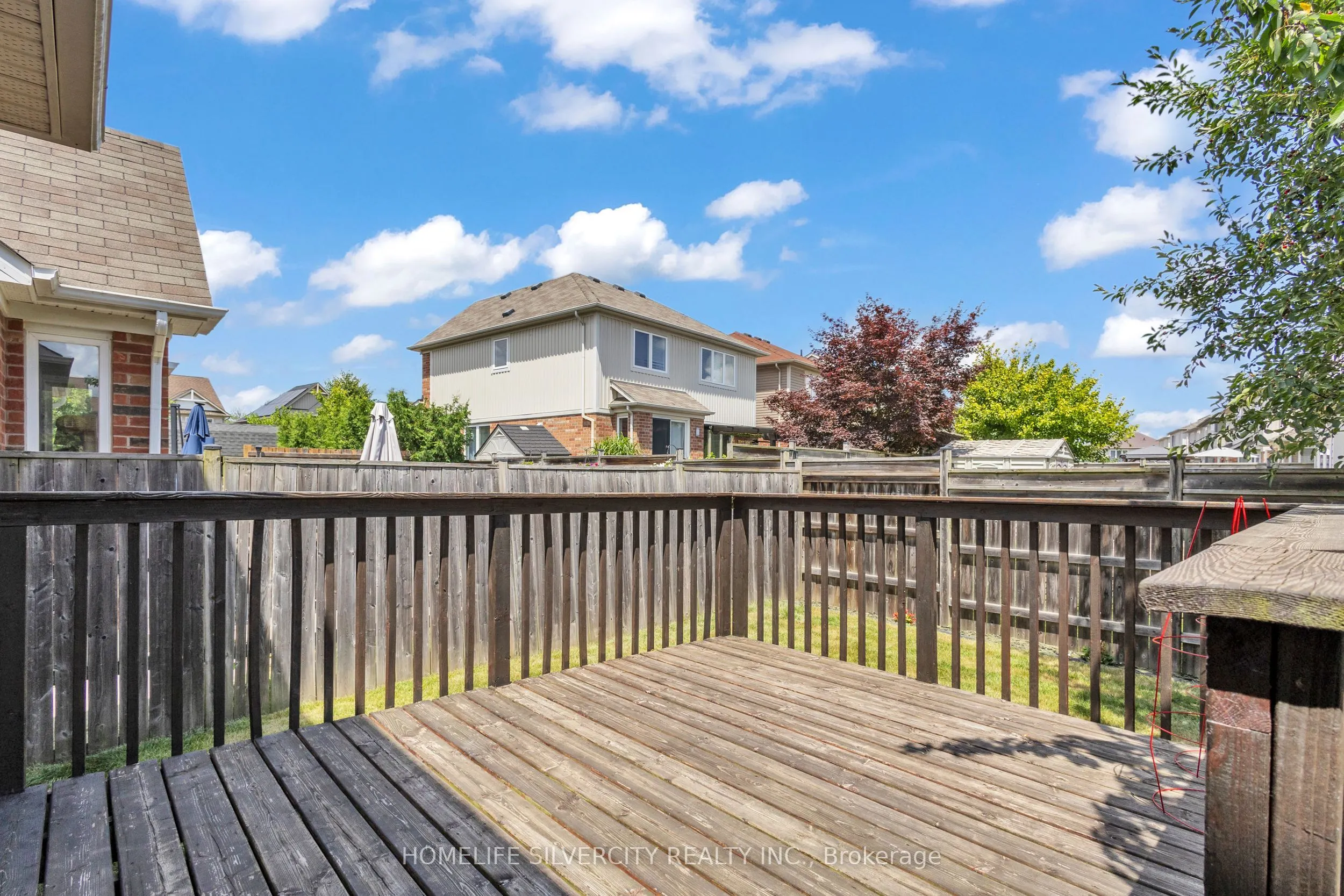 28 Silverthorne Drive