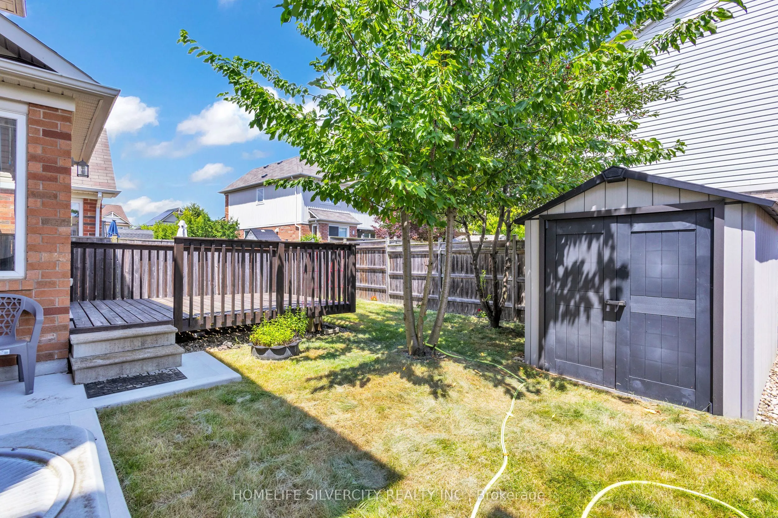 28 Silverthorne Drive
