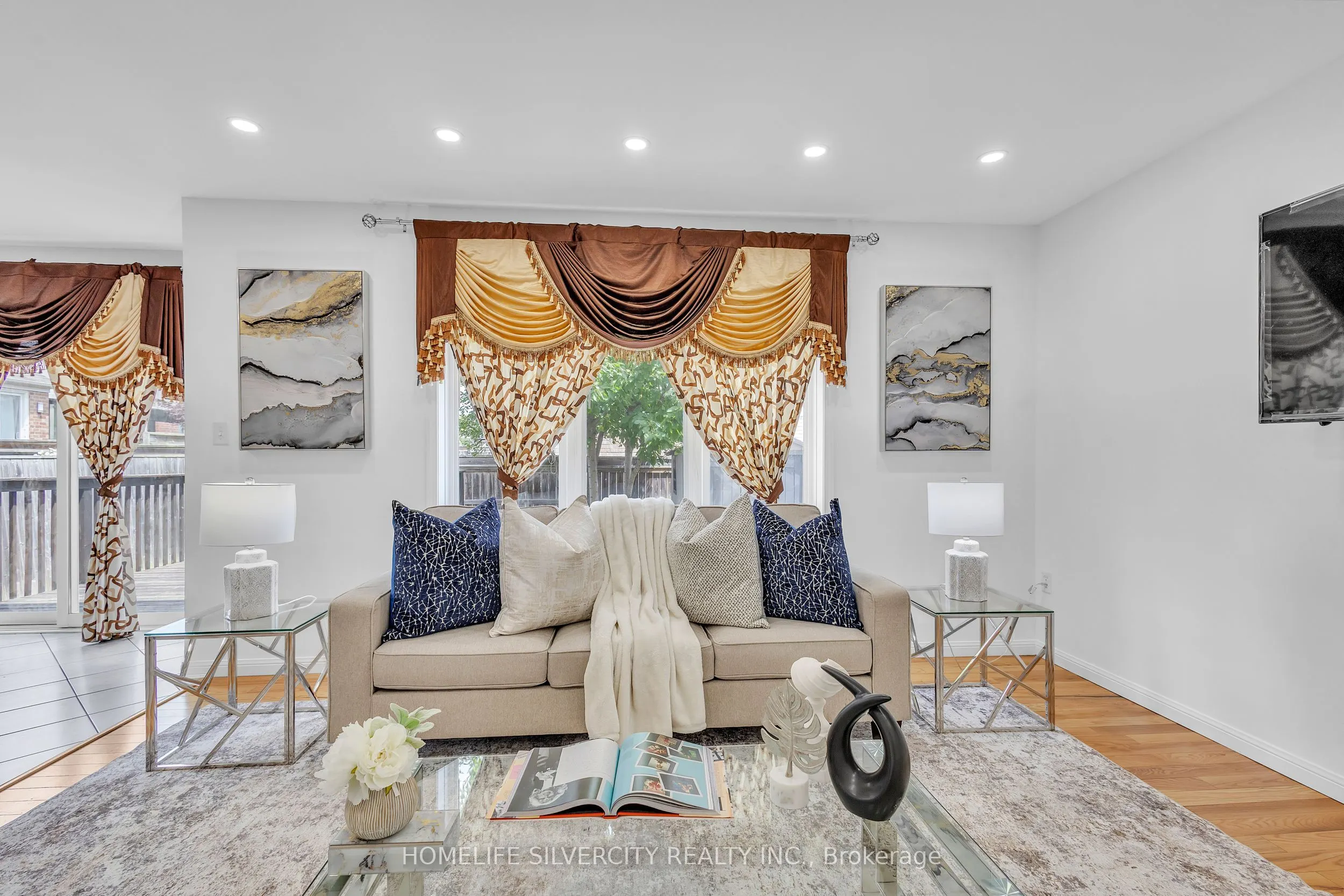 28 Silverthorne Drive