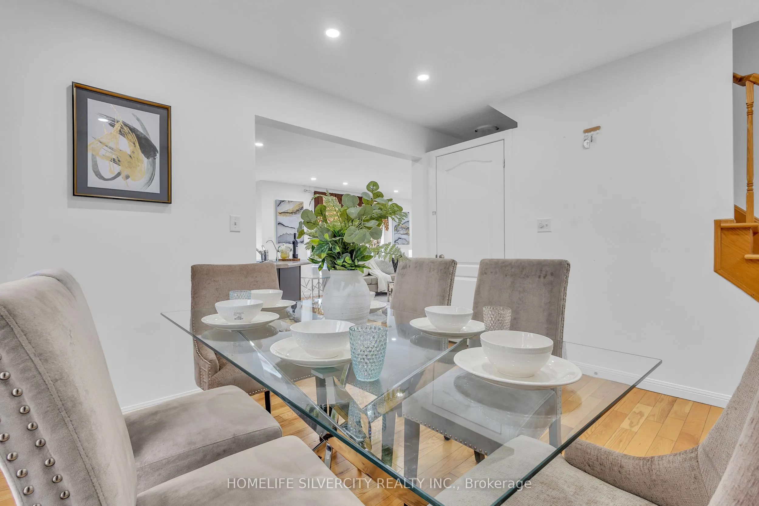 28 Silverthorne Drive
