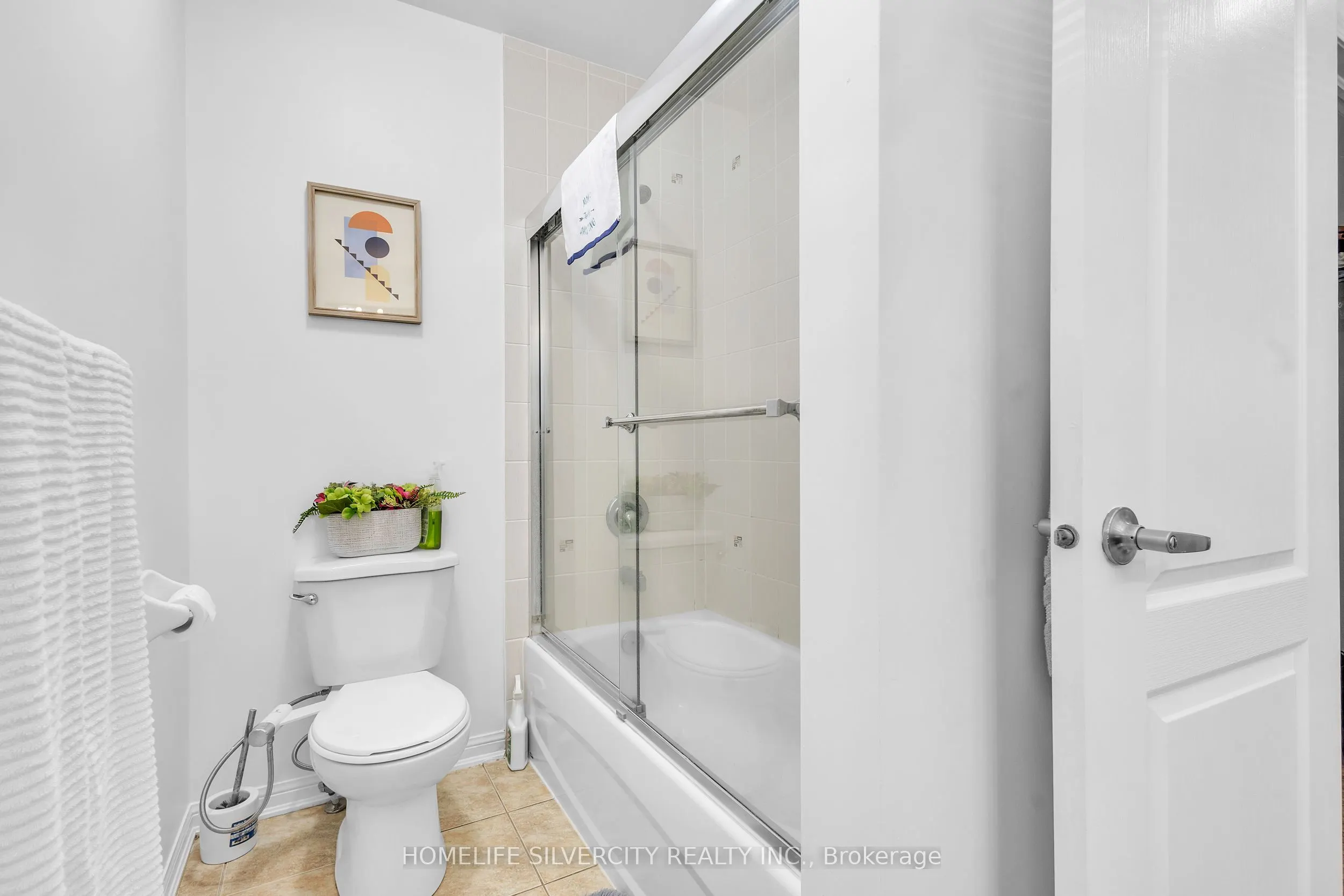 28 Silverthorne Drive