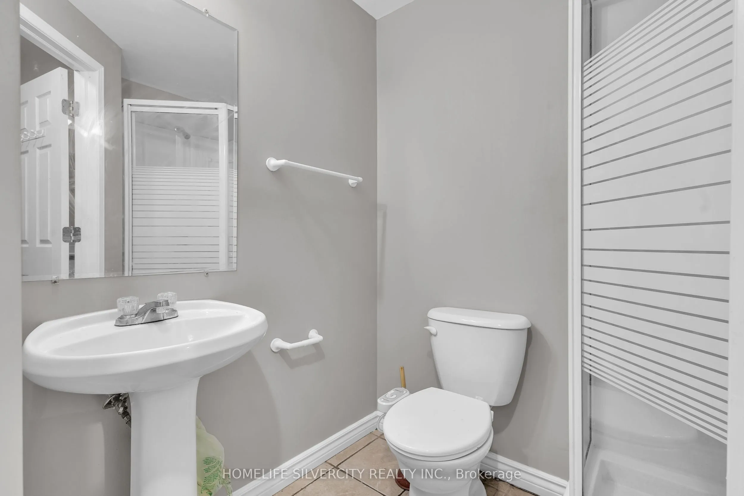 28 Silverthorne Drive
