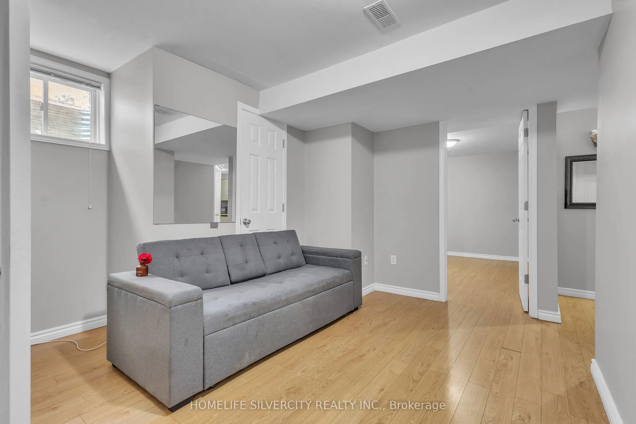 28 Silverthorne Drive