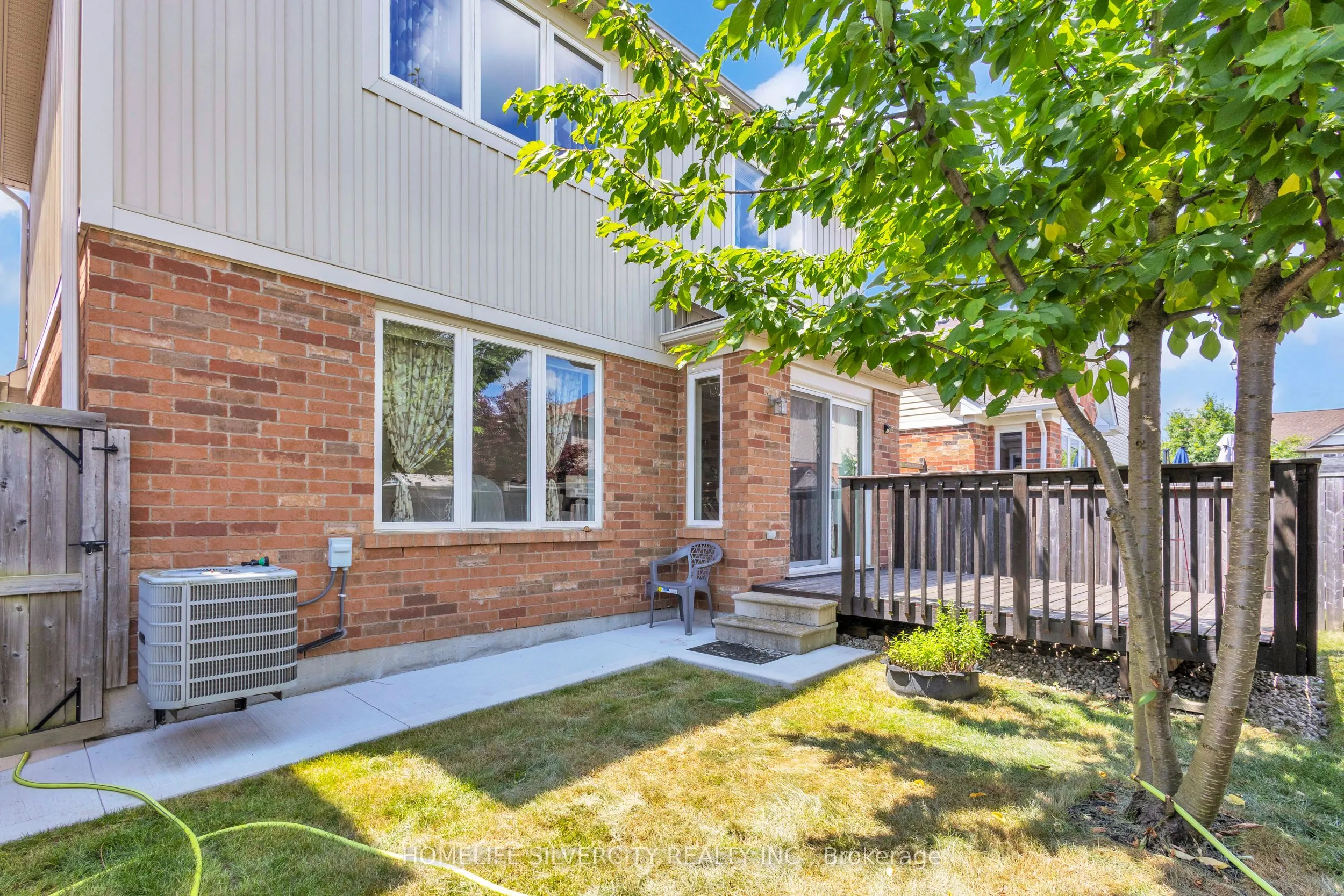 28 Silverthorne Drive