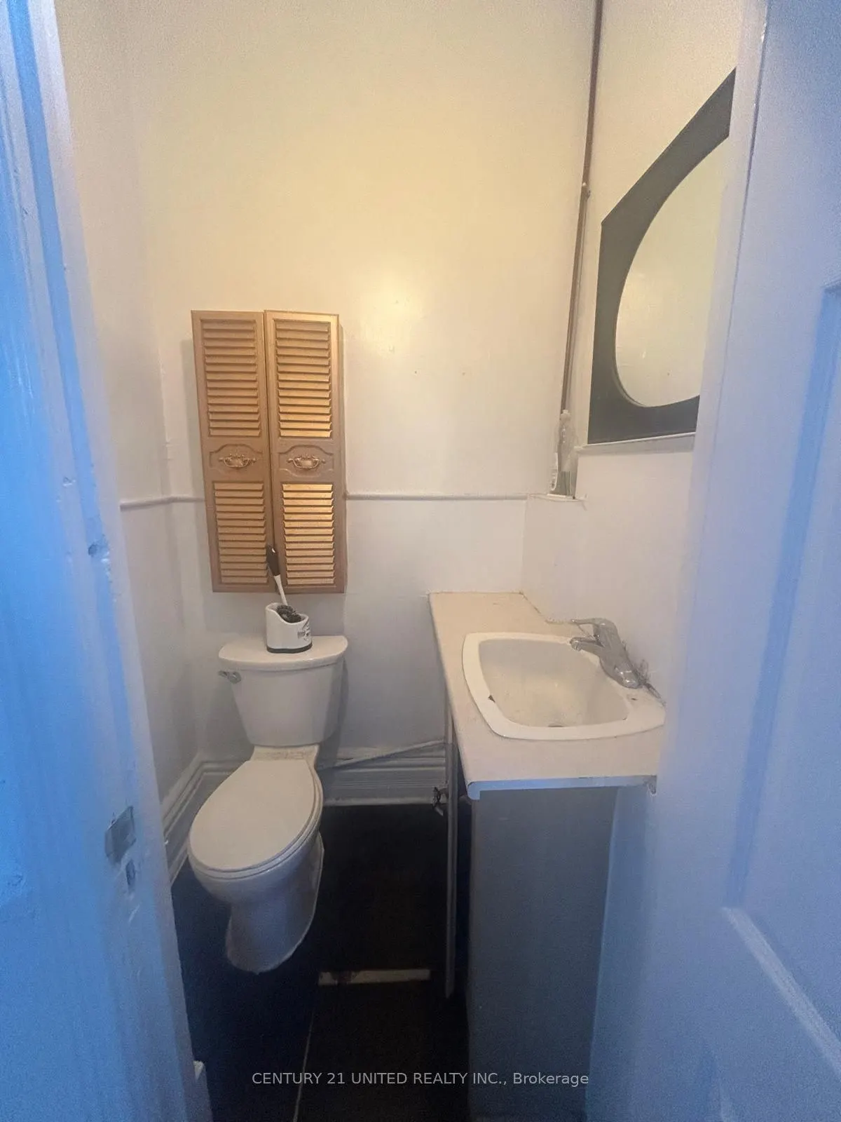 168 Charlotte Street, #4