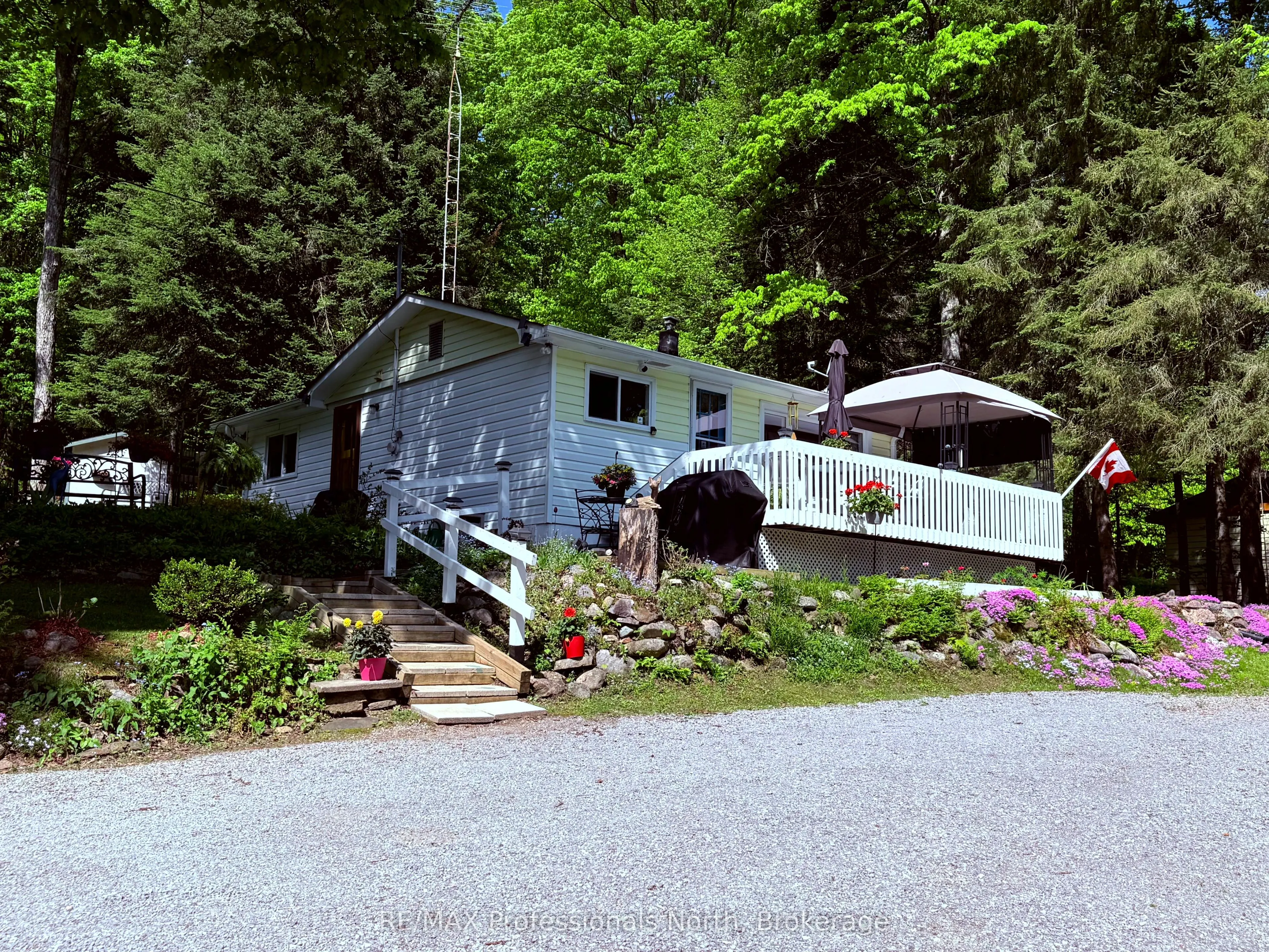 1039 Grace River Road
