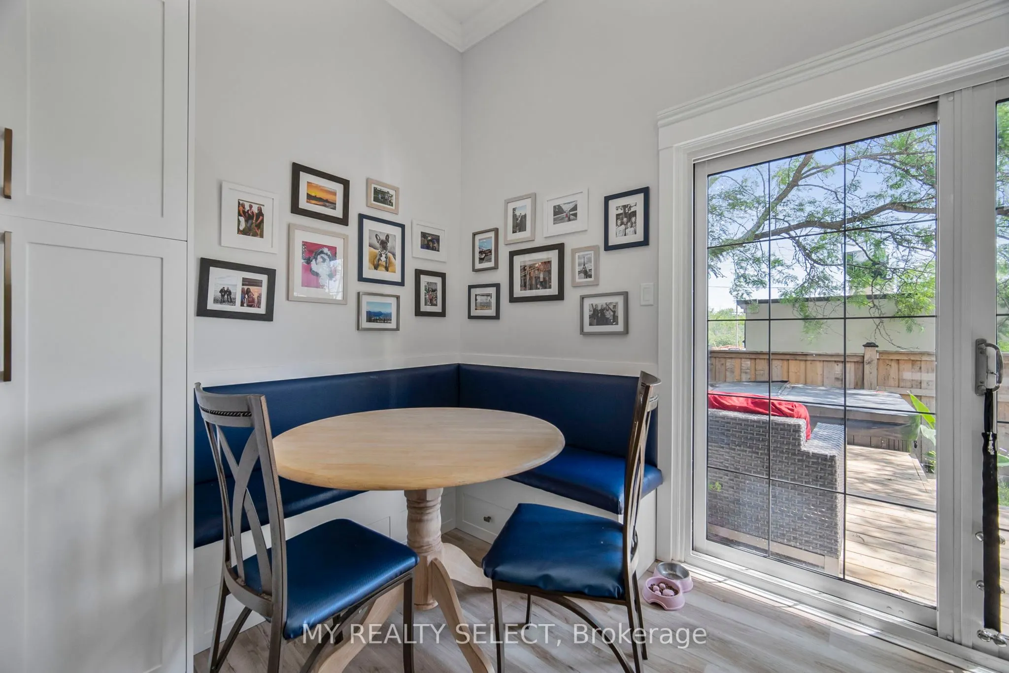 159 Sandringham Crescent, #16