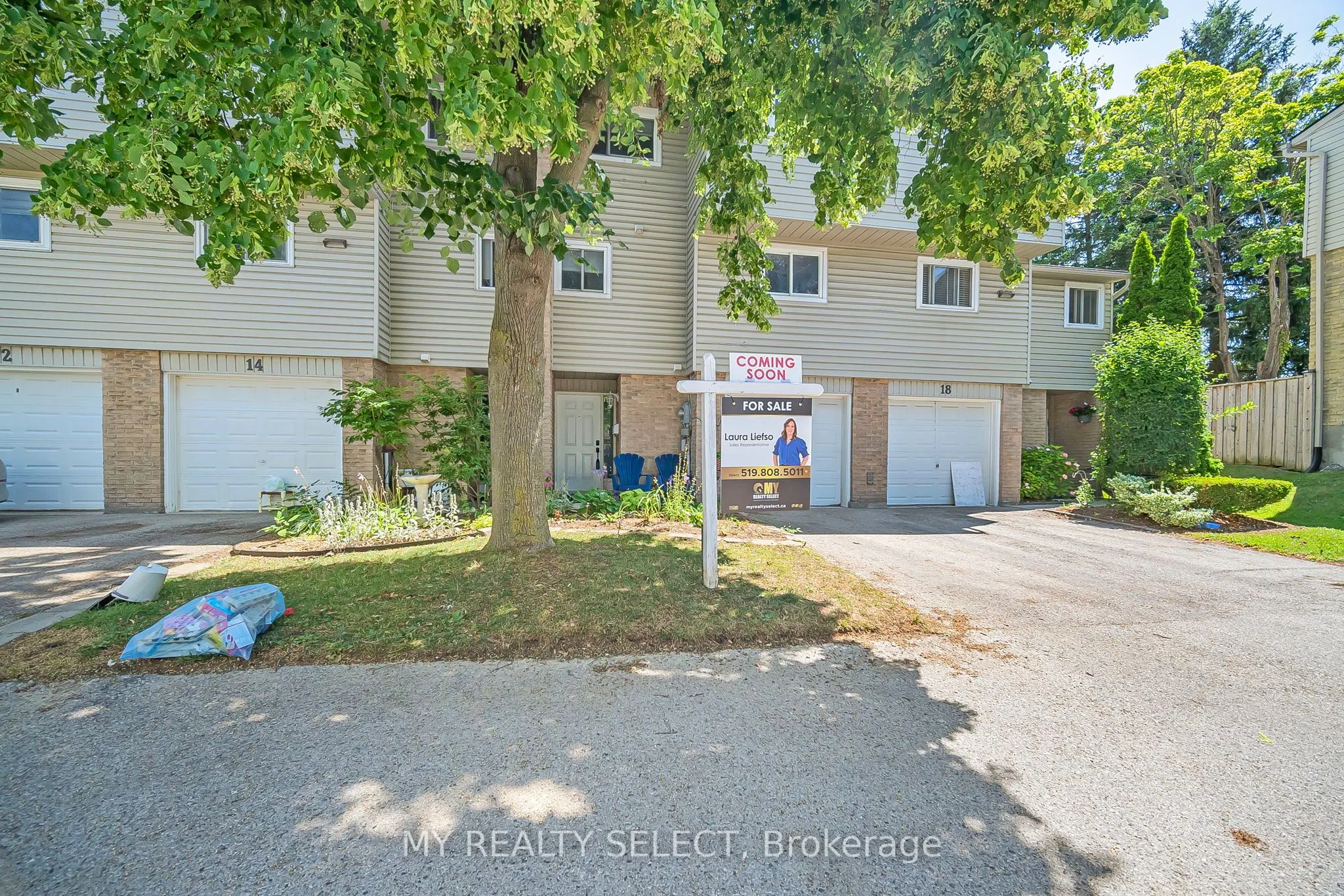 159 Sandringham Crescent, #16