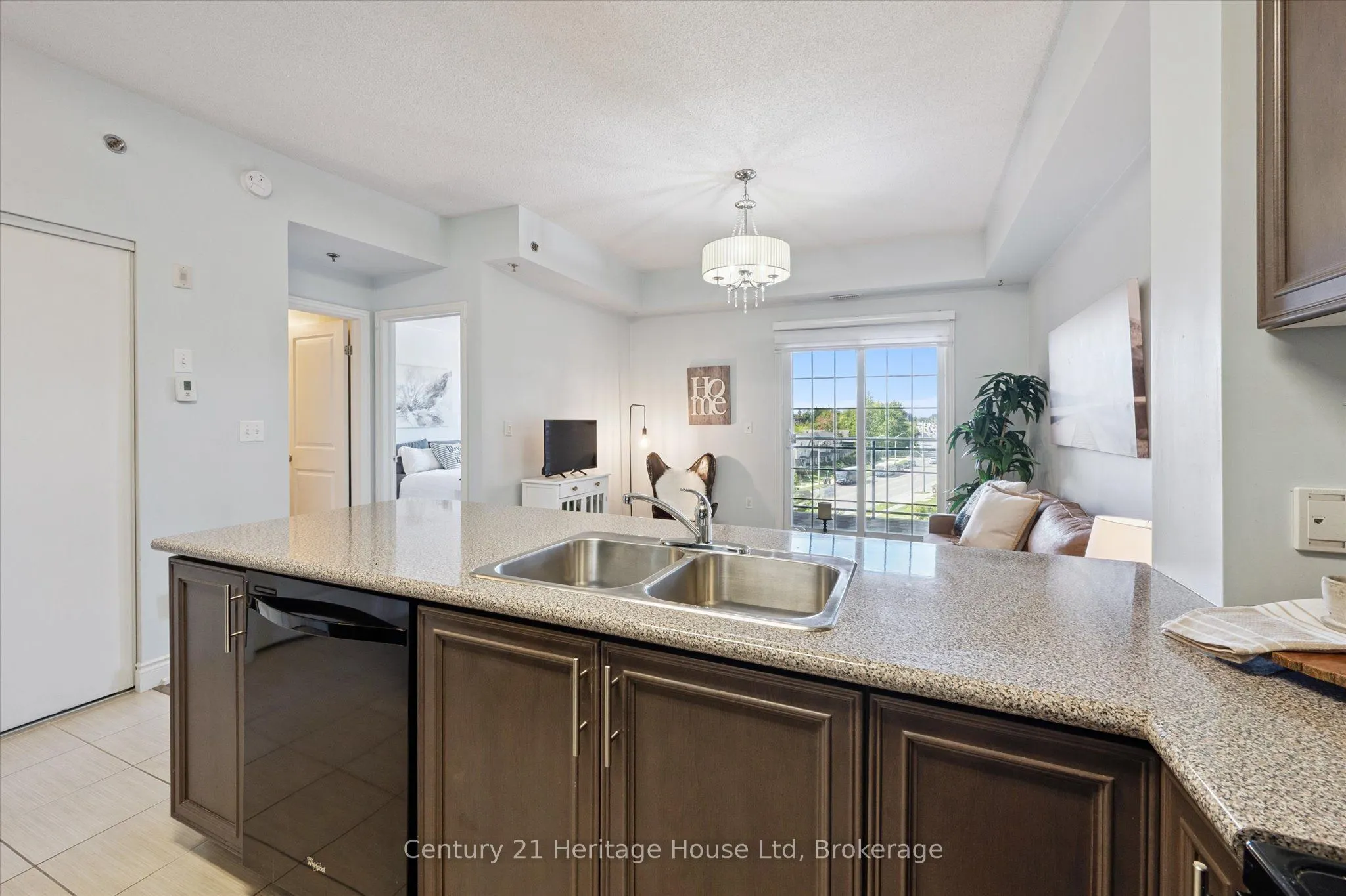 1440 Gordon Street, #404