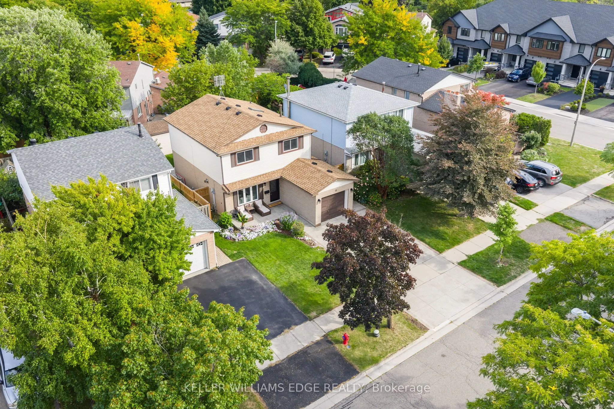 16 Drakes Drive