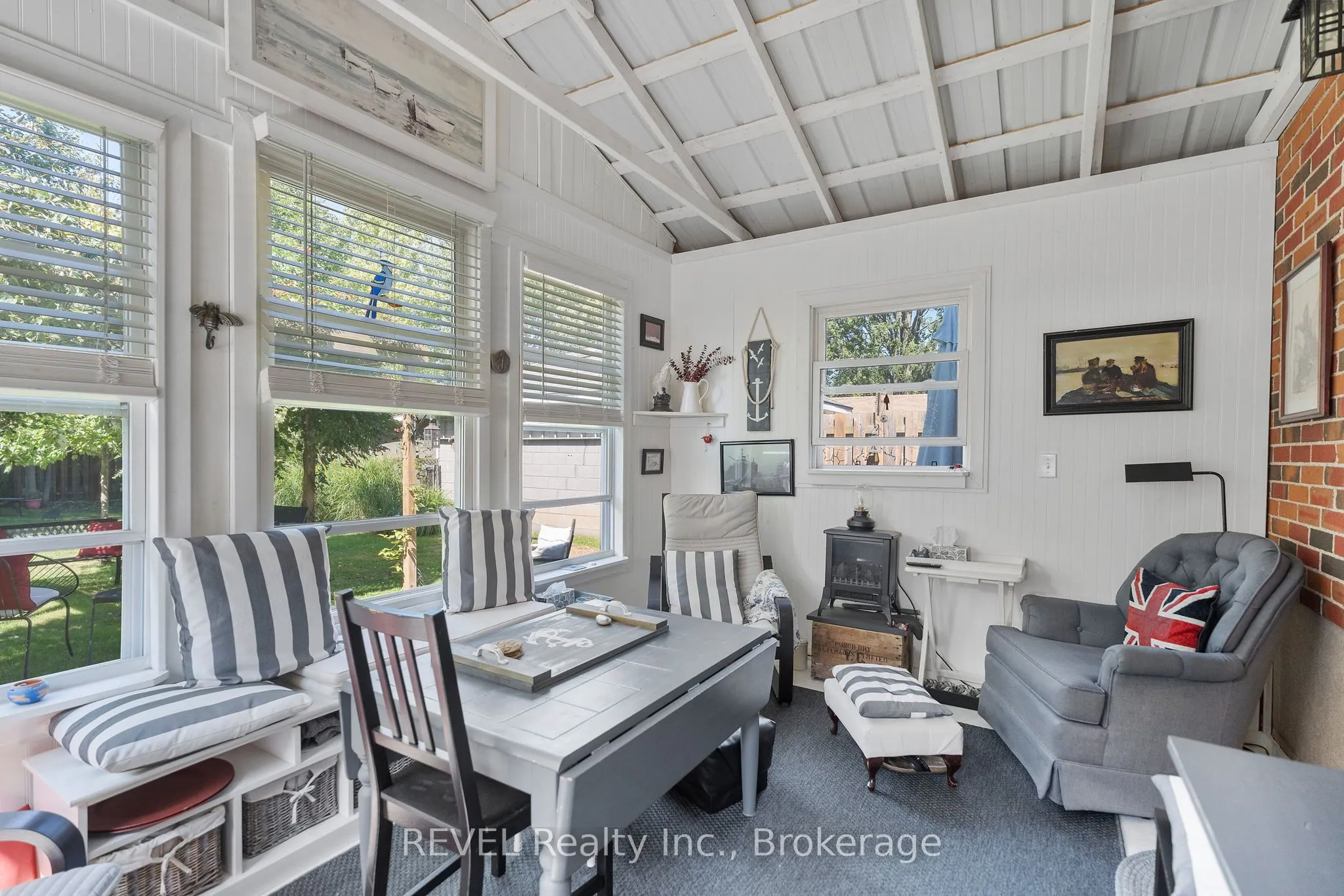 18 CLARE Avenue