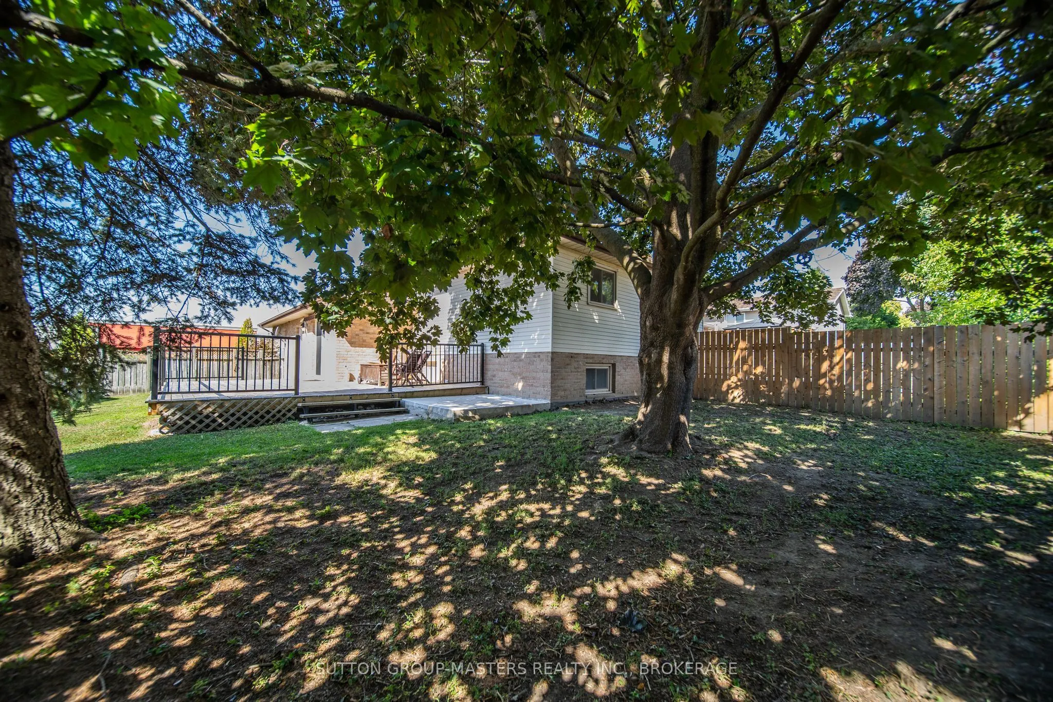 15 WINDFIELD Crescent