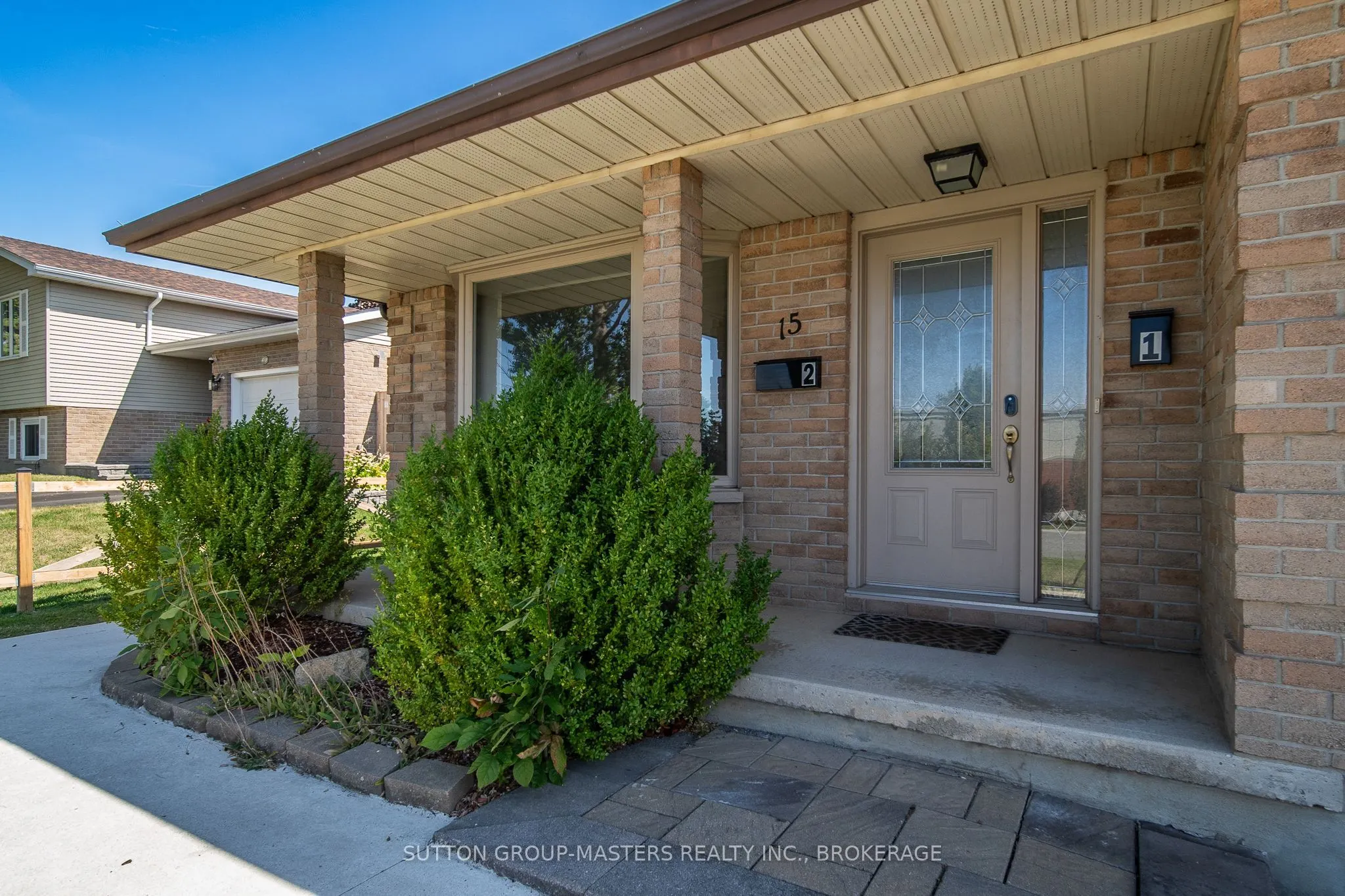 15 WINDFIELD Crescent