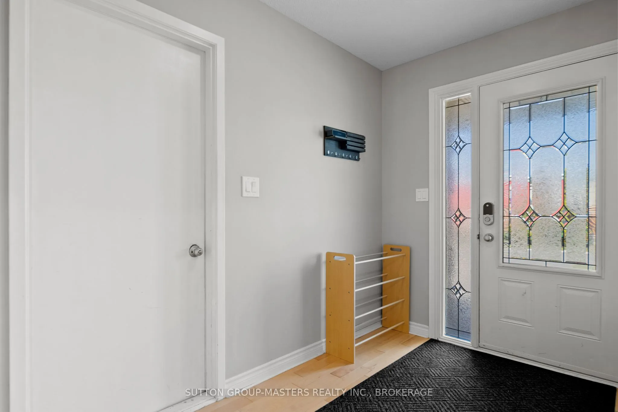15 WINDFIELD Crescent