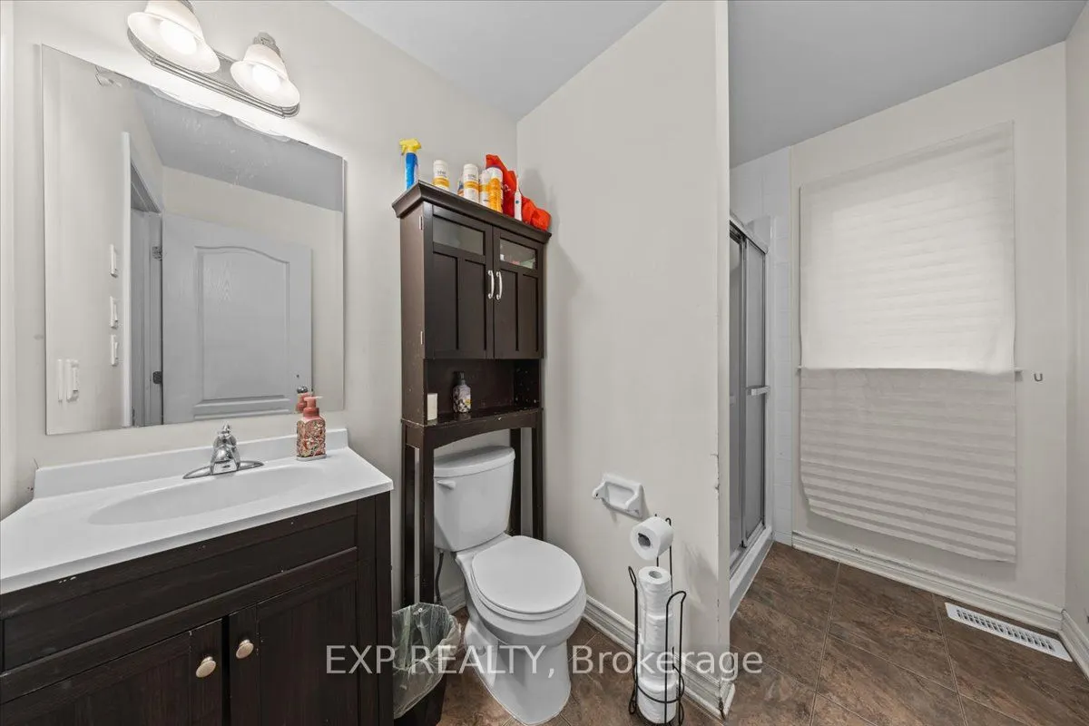 121 Daglan Crescent