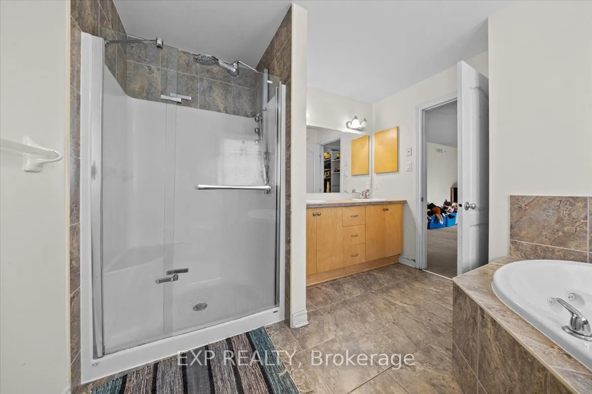 121 Daglan Crescent