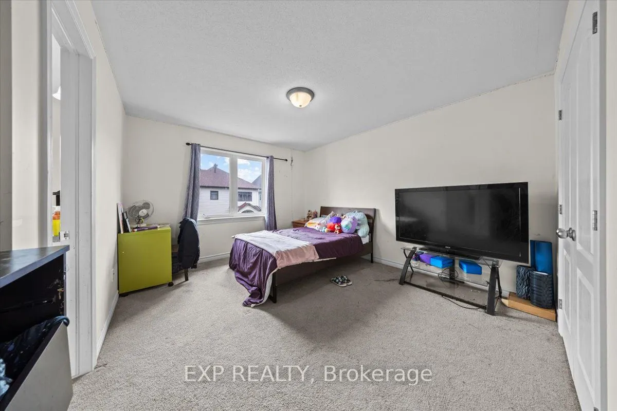 121 Daglan Crescent