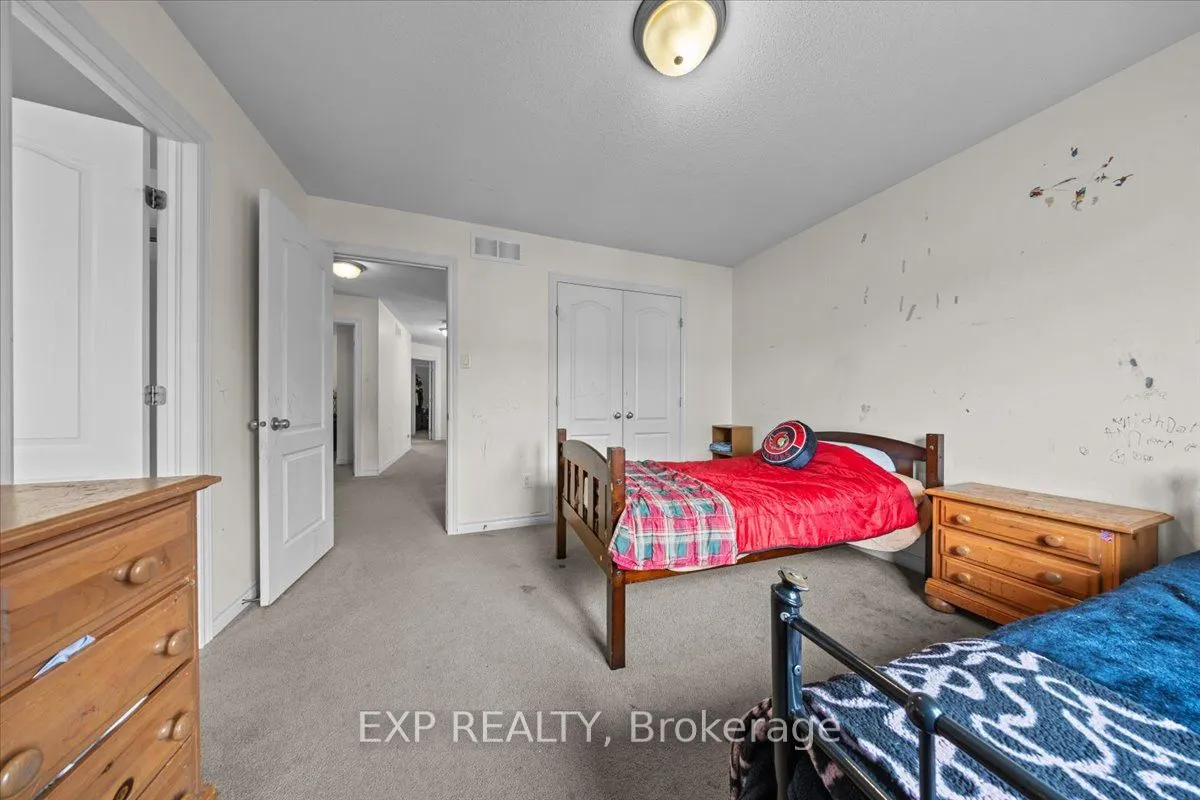 121 Daglan Crescent