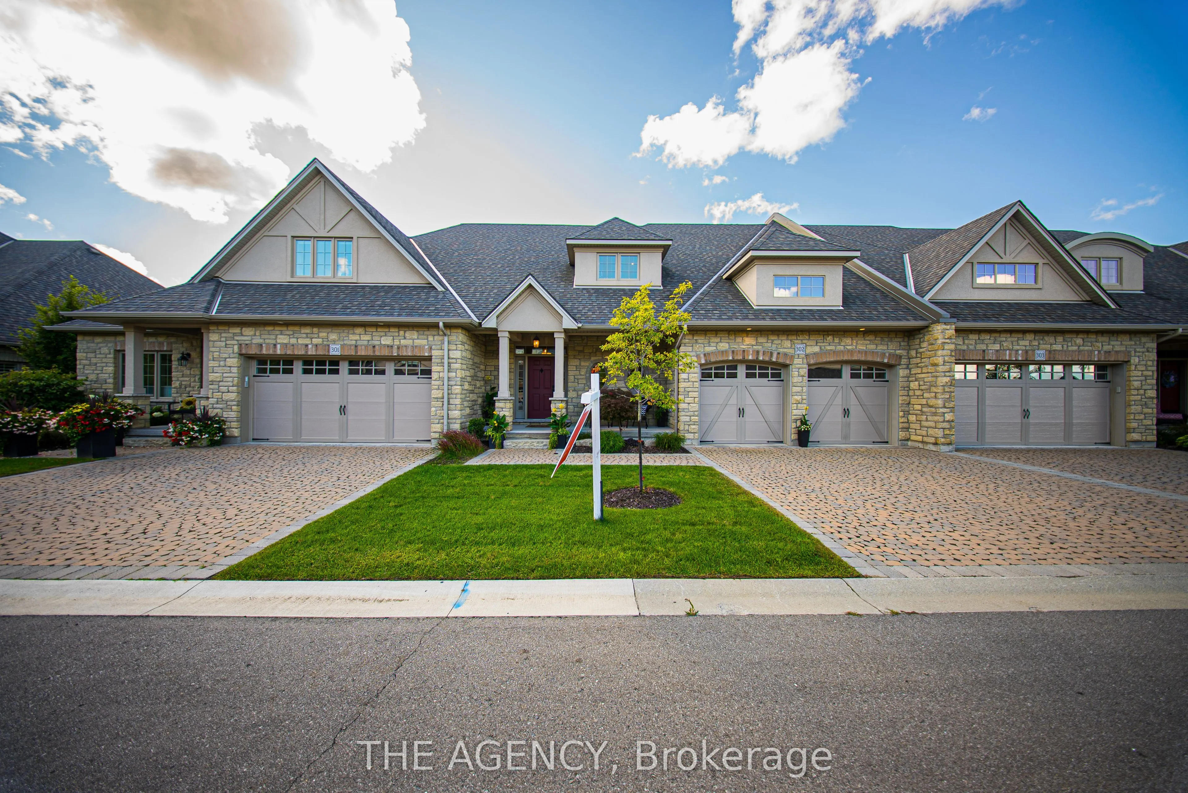 5 Wood Haven Drive, #302