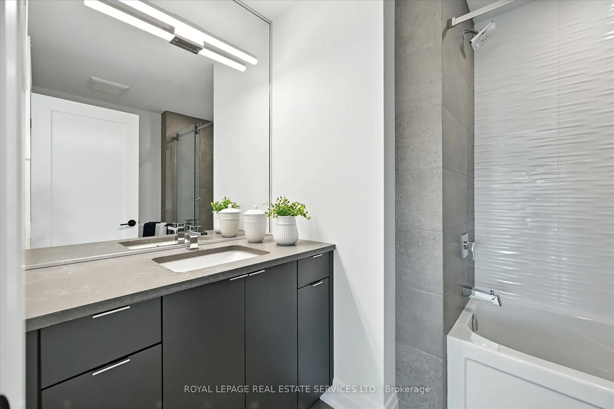 88 Moody Street, #1