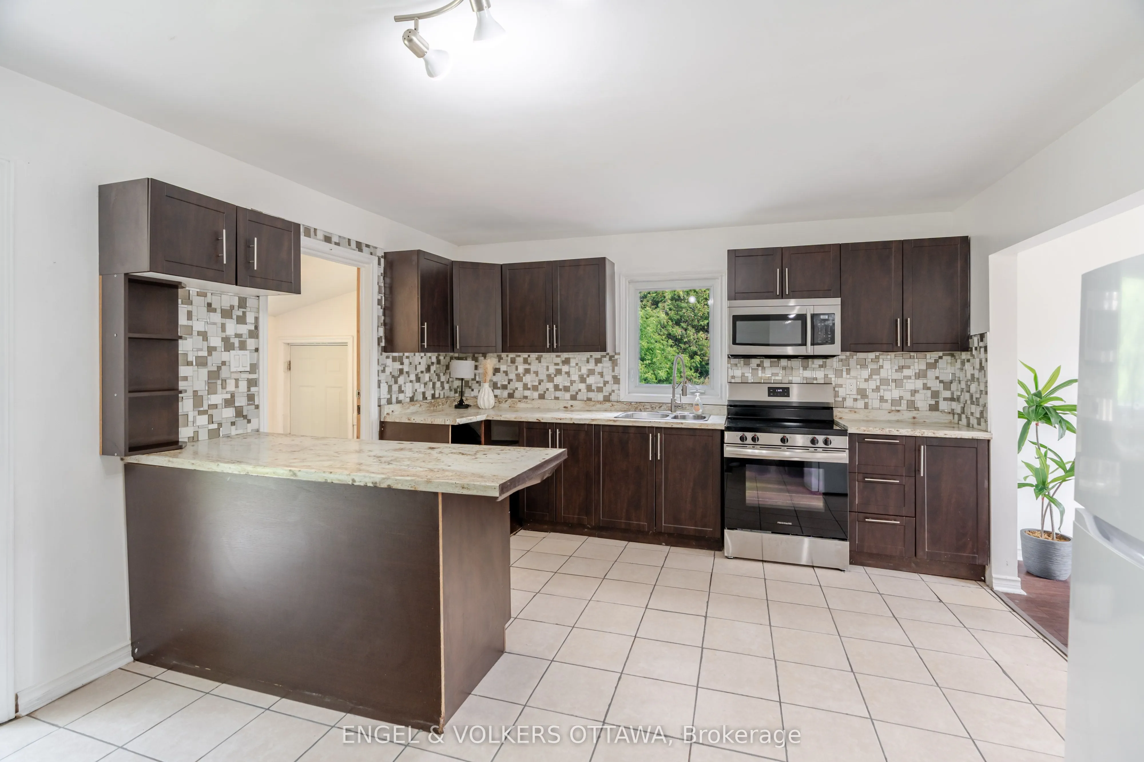 7321 Snake Island Road