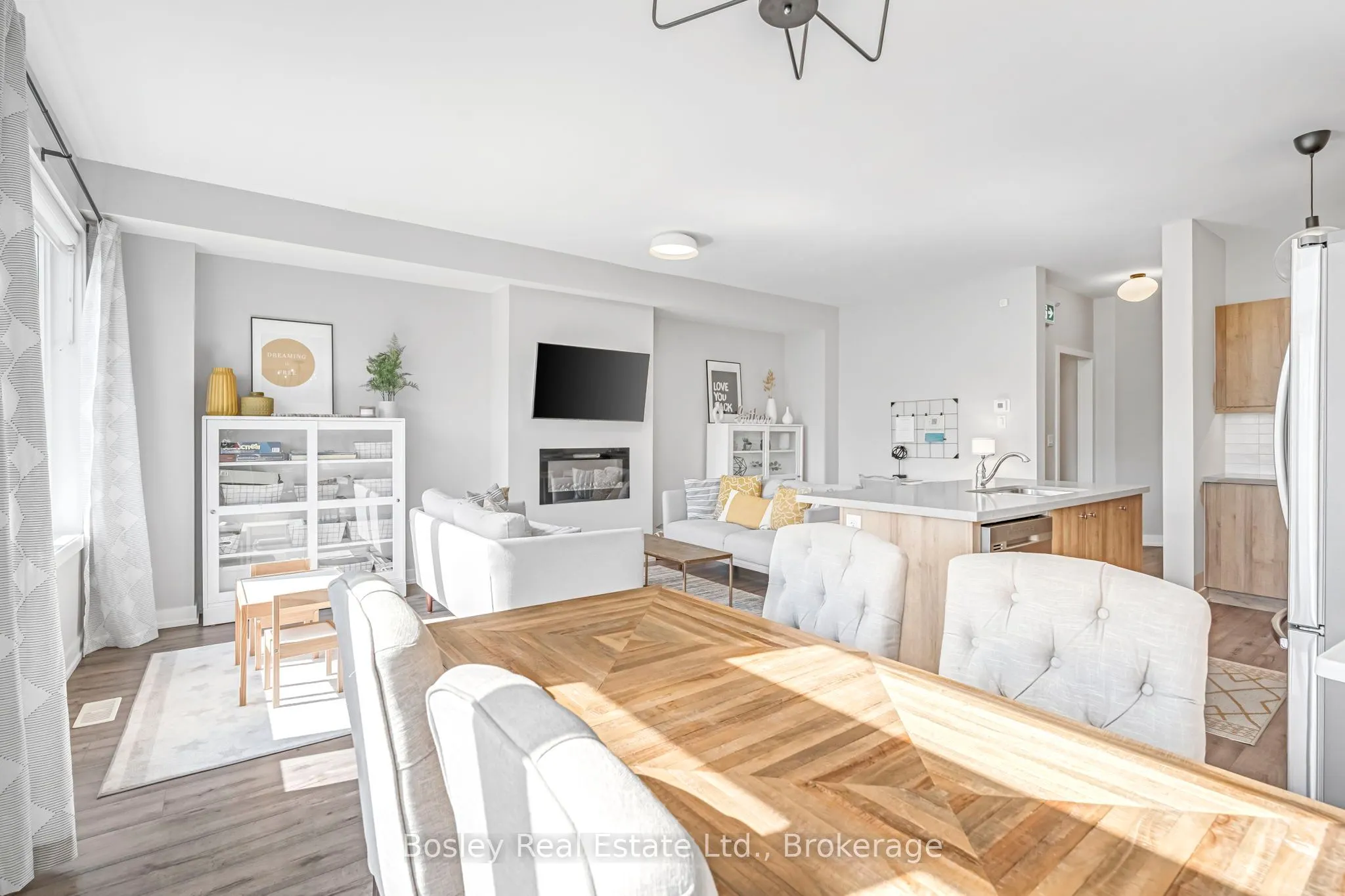 218 Crosswinds Boulevard, #2
