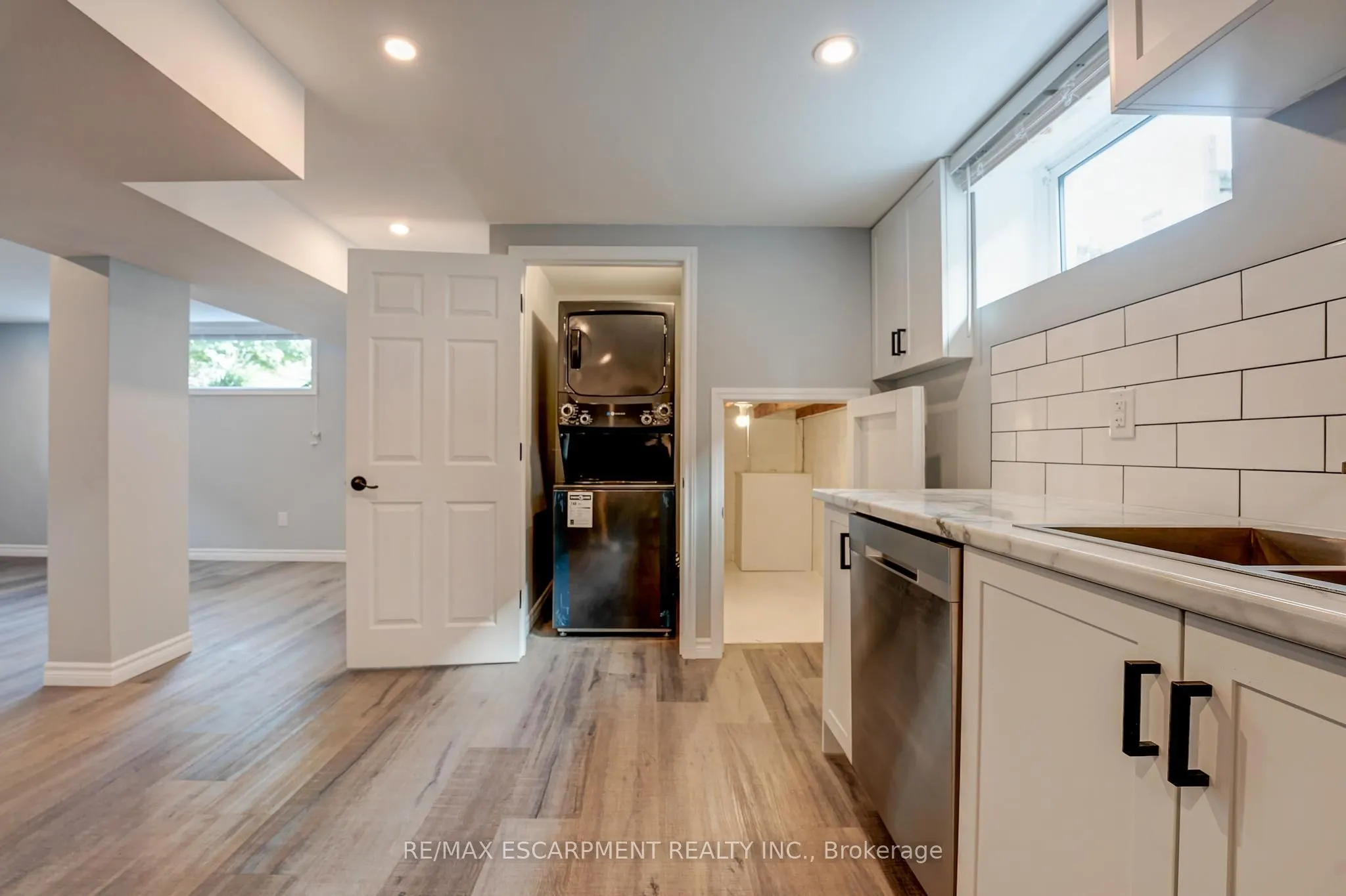 326 East 42nd Street, #2 Lower