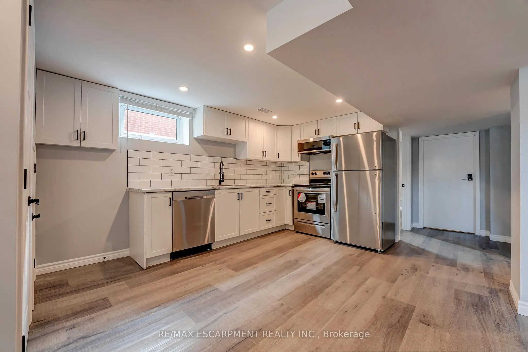 326 East 42nd Street, #2 Lower