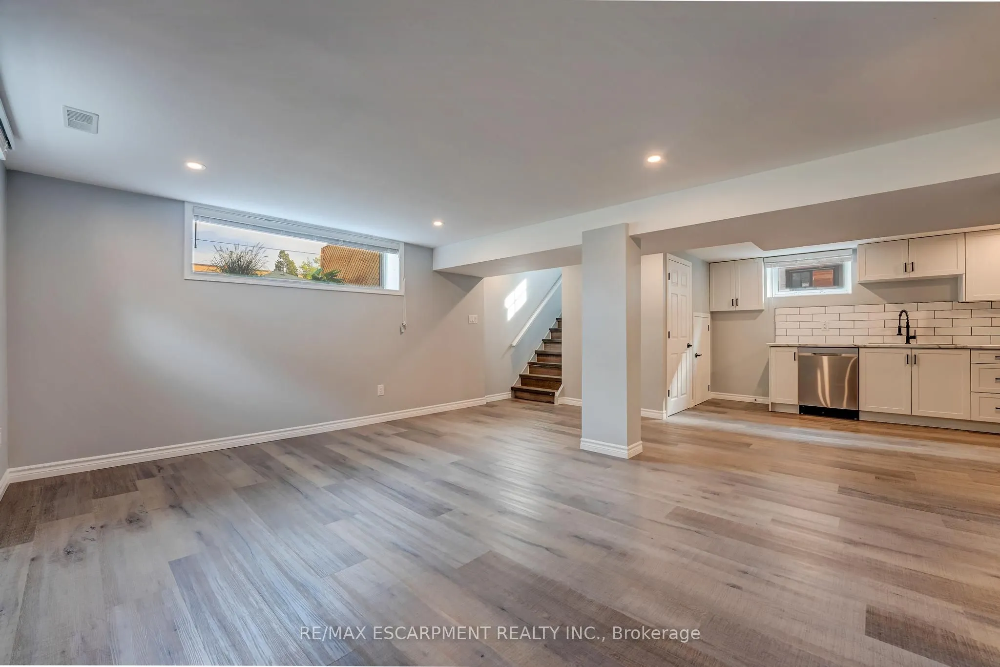 326 East 42nd Street, #2 Lower