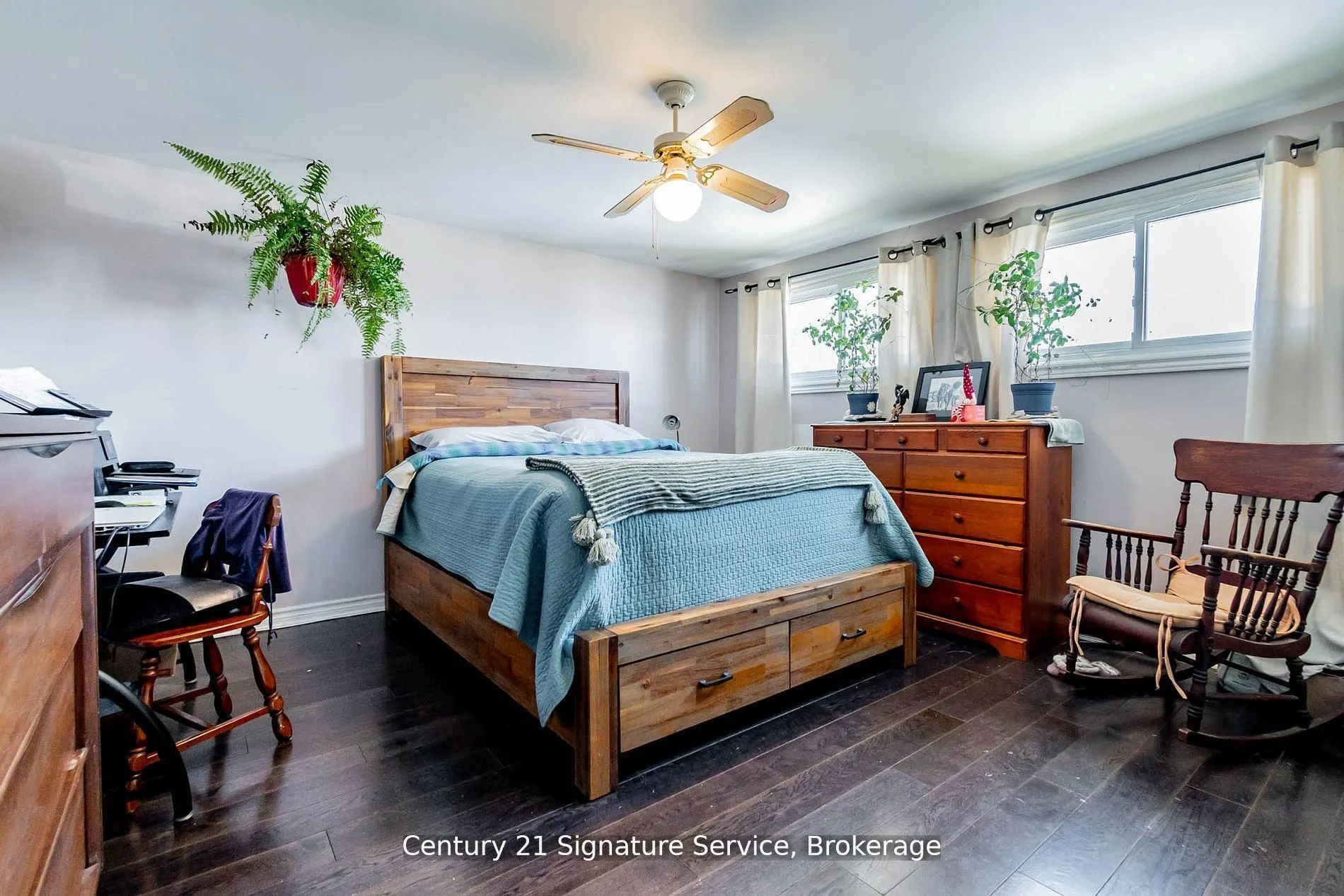 752 Empire Road