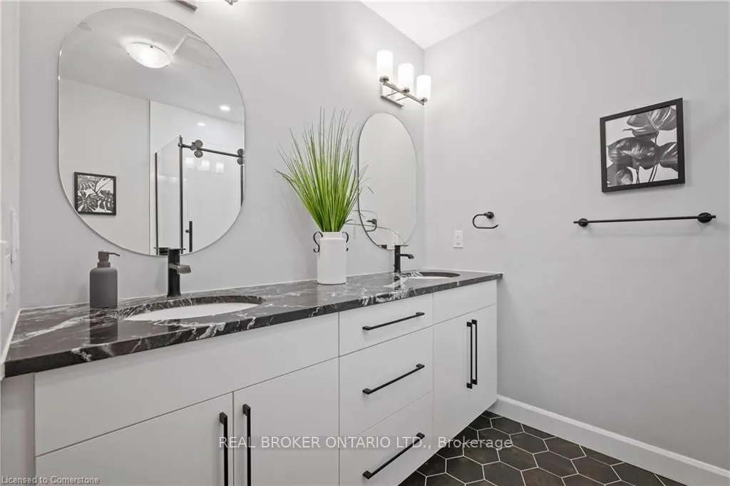 51 David Street, #207