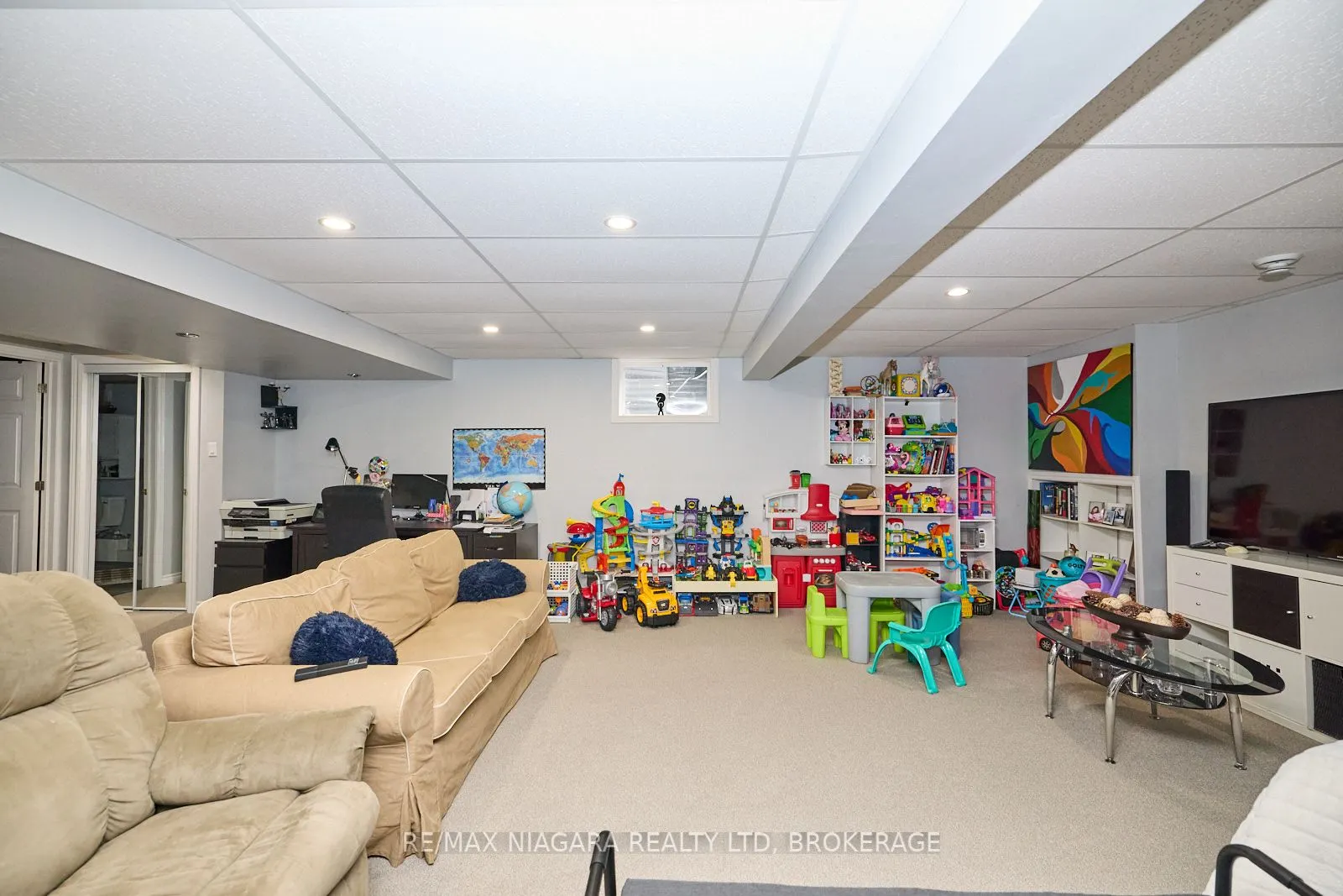 637 Carl Road