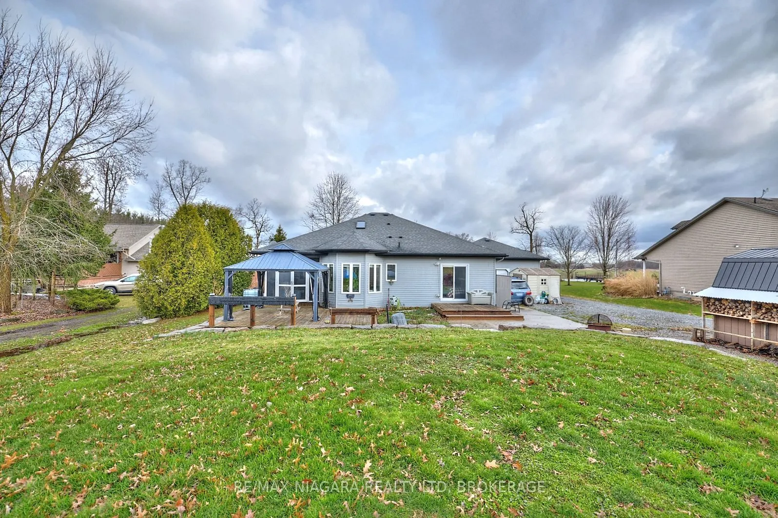 637 Carl Road