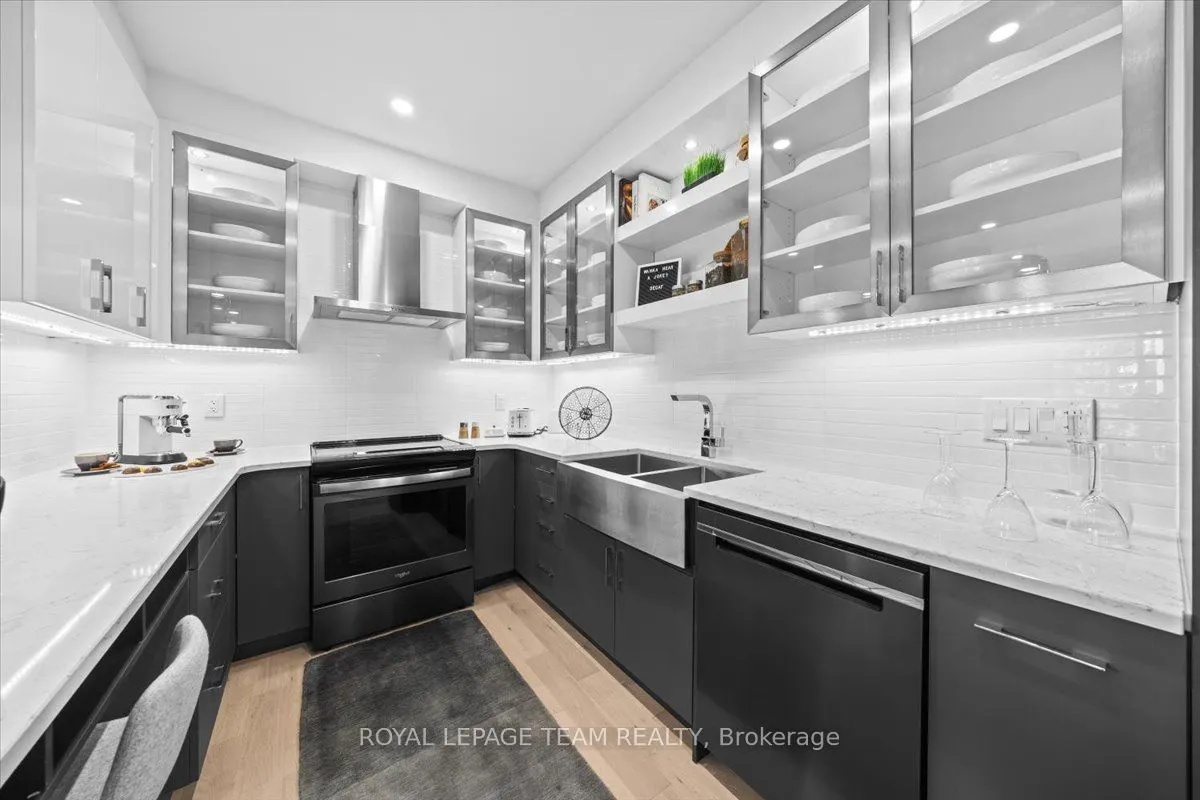2370 Tenth Line Road, #214