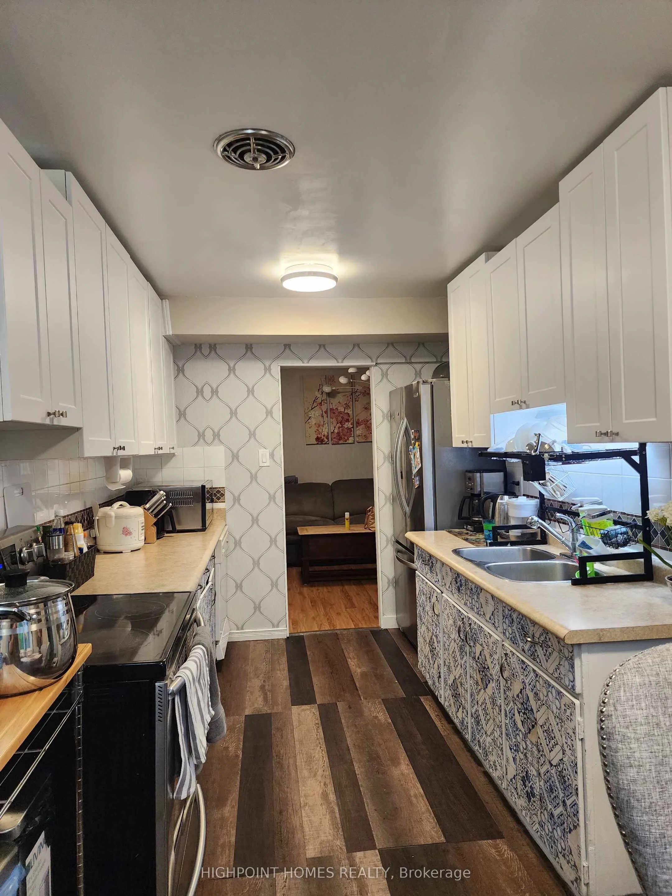 215 Boullee Street, #30
