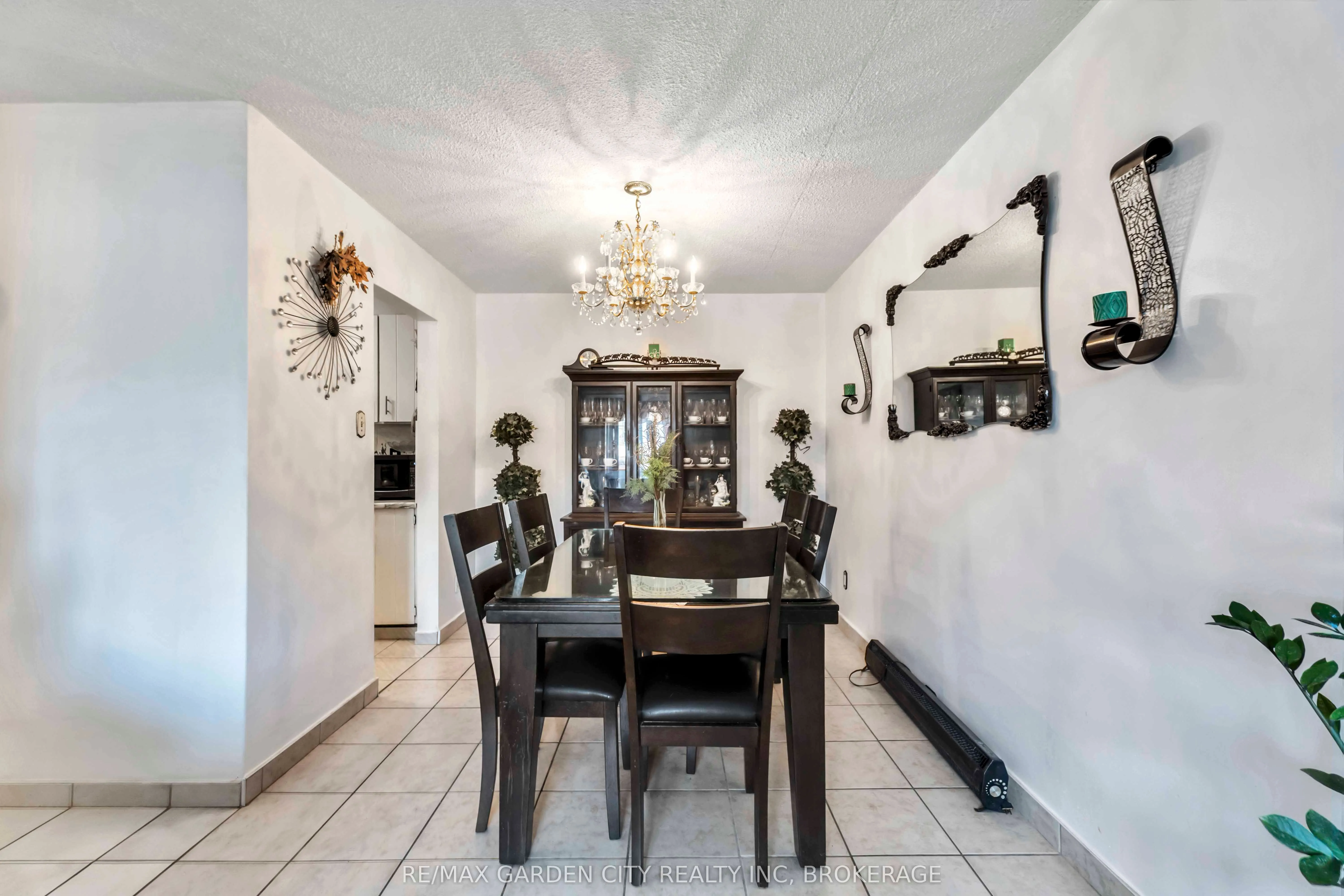 4692 Crysler Avenue, #202