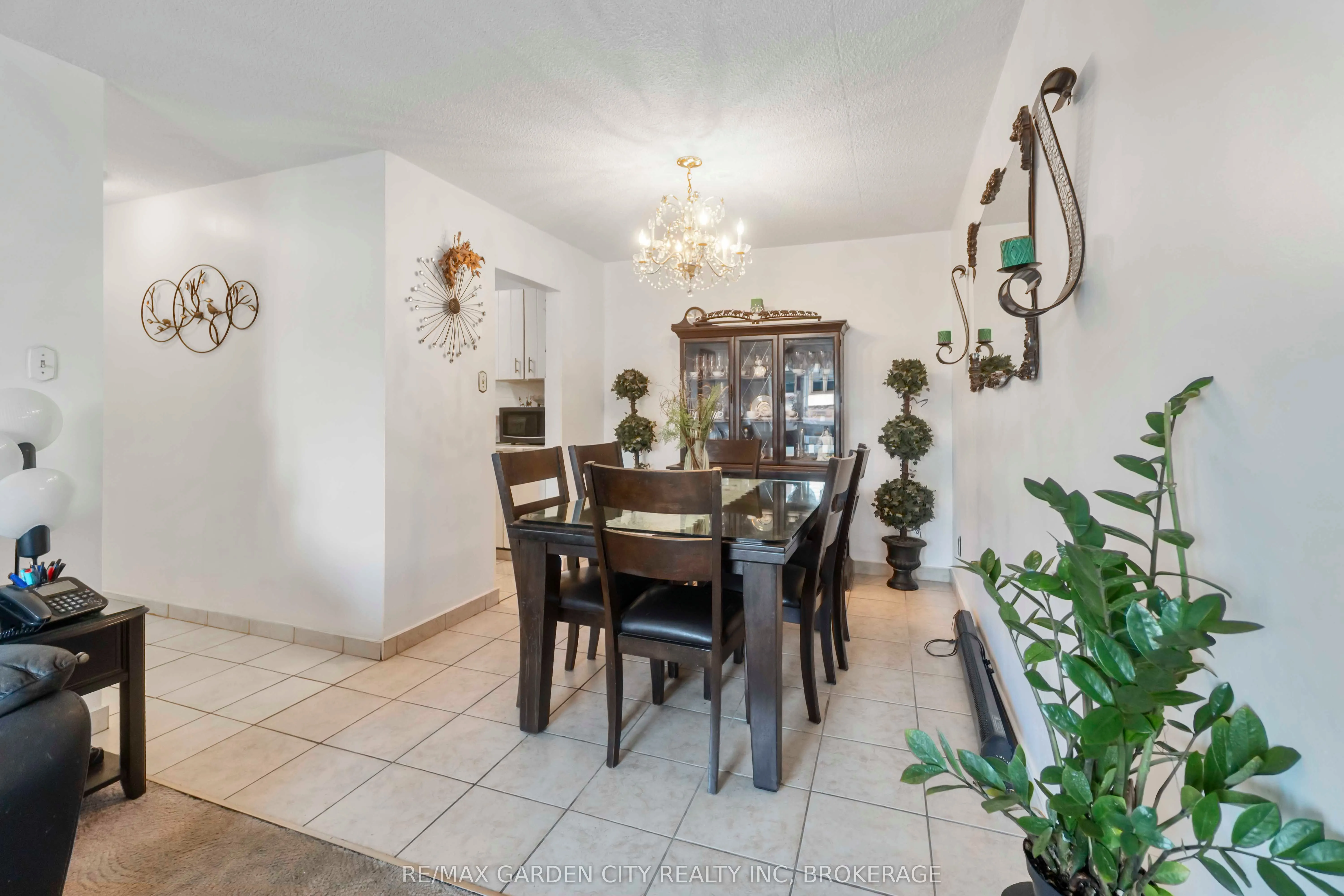 4692 Crysler Avenue, #202