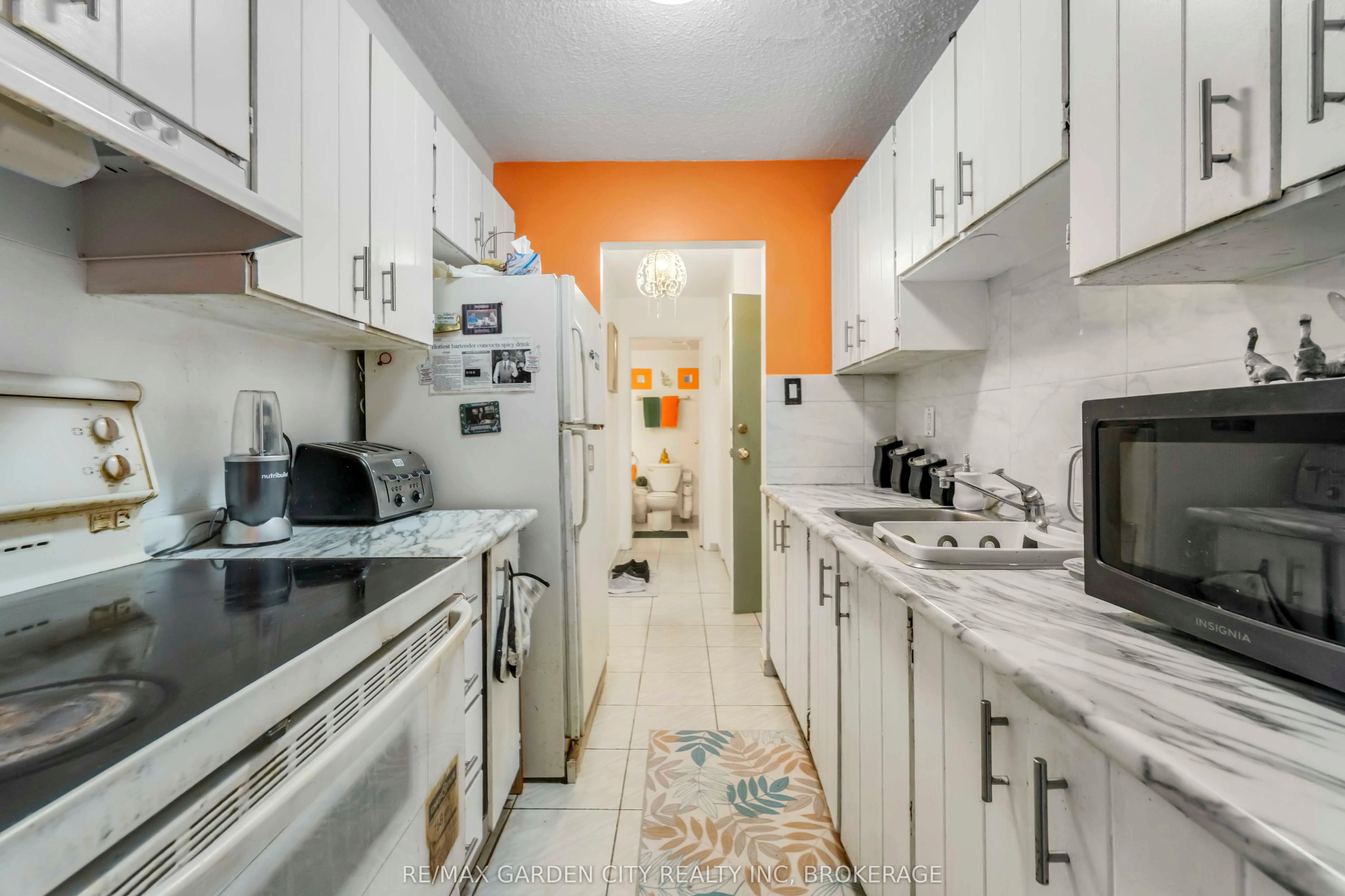 4692 Crysler Avenue, #202