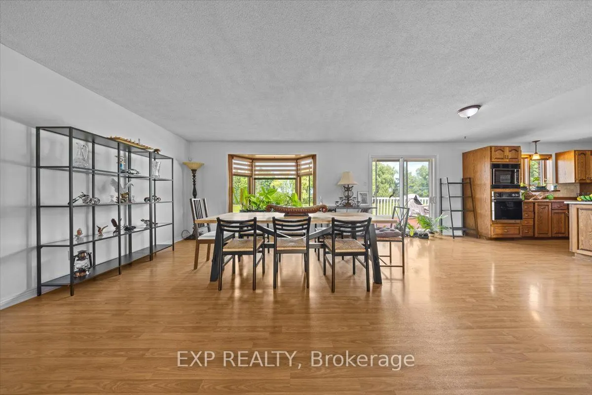 3382 Carp Road