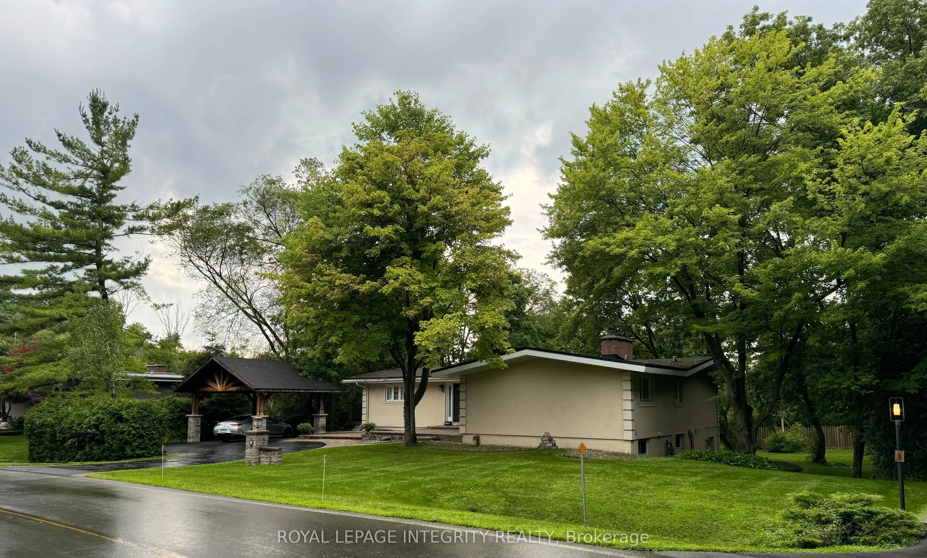 3 Briarcliffe Drive
