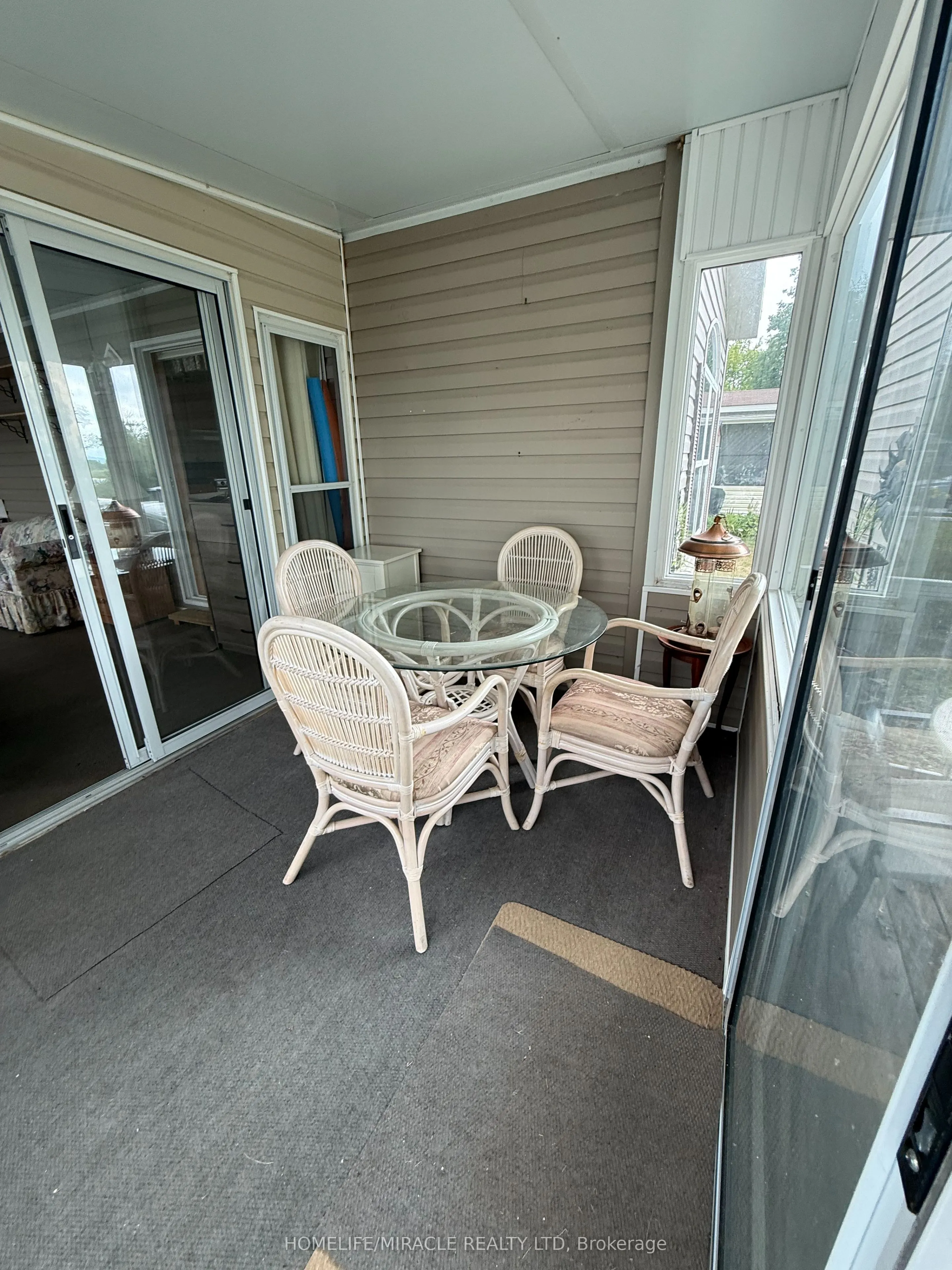 11 Grandview Drive