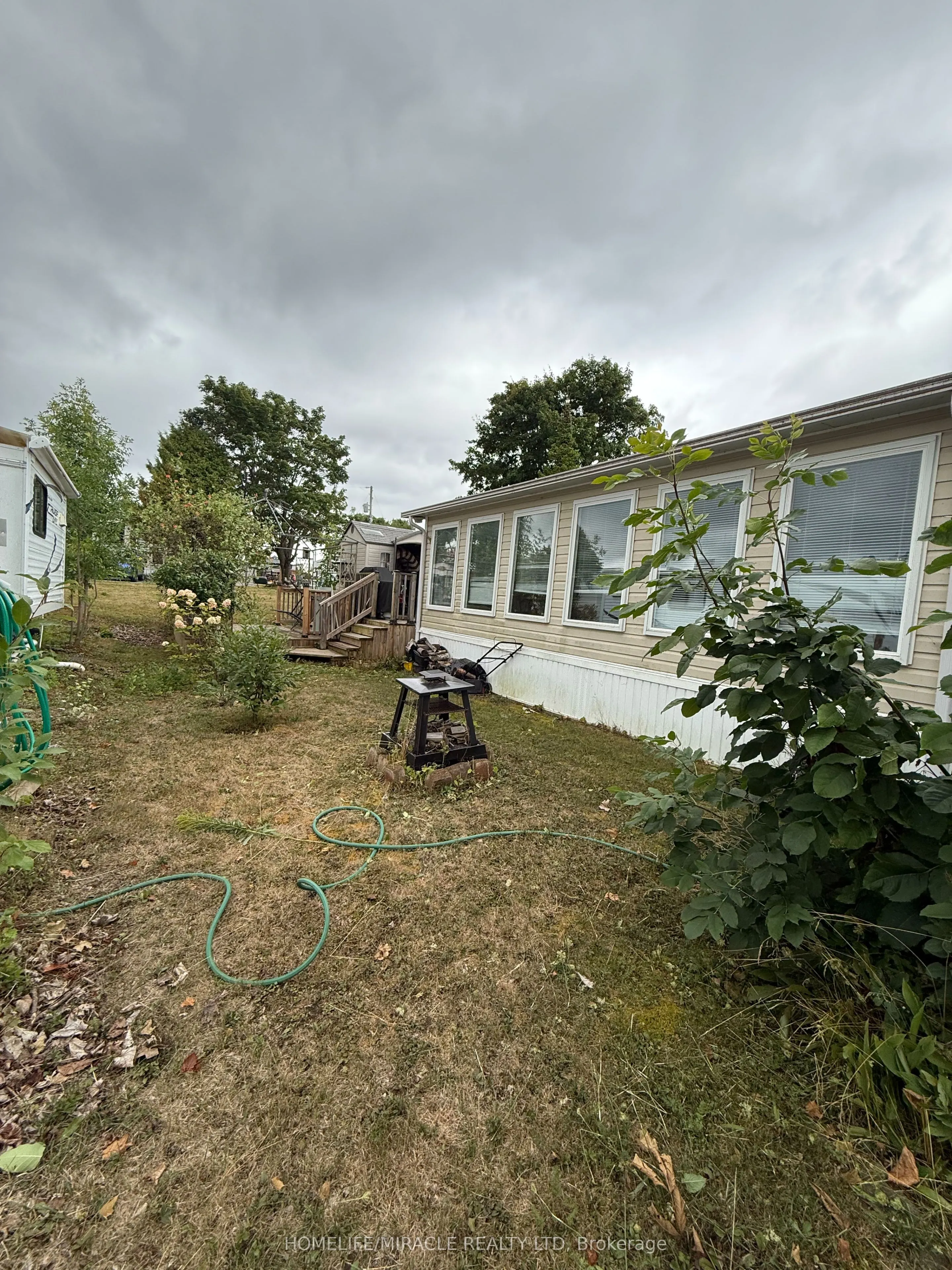 11 Grandview Drive